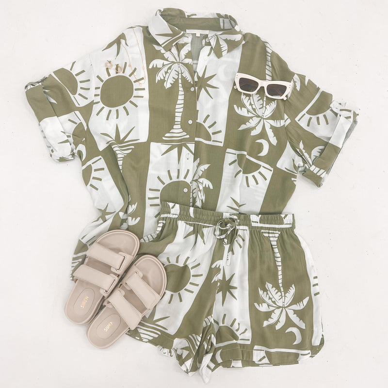 This set blends comfort with style!