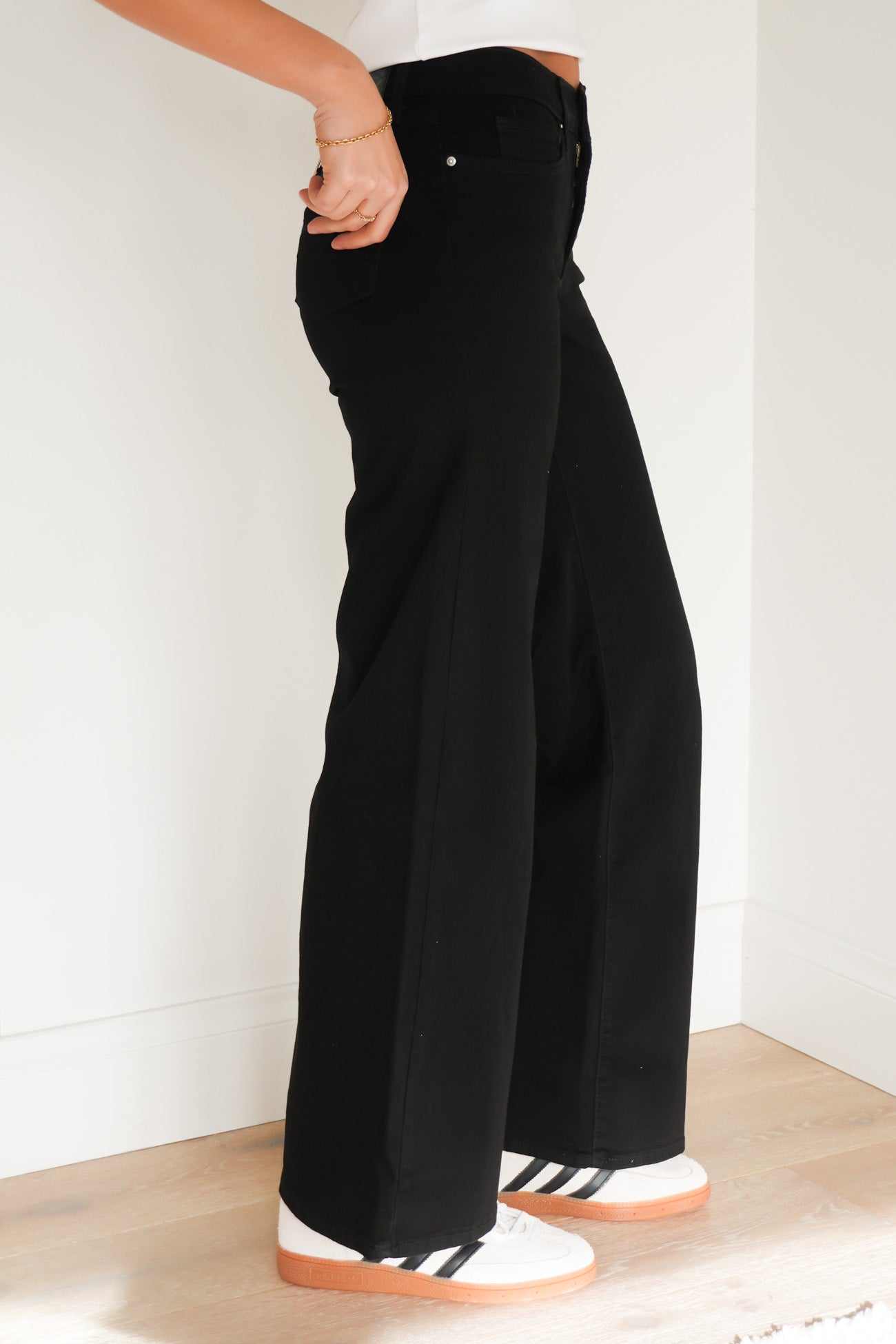 318 Shaping Wide Leg Jean Soft Black