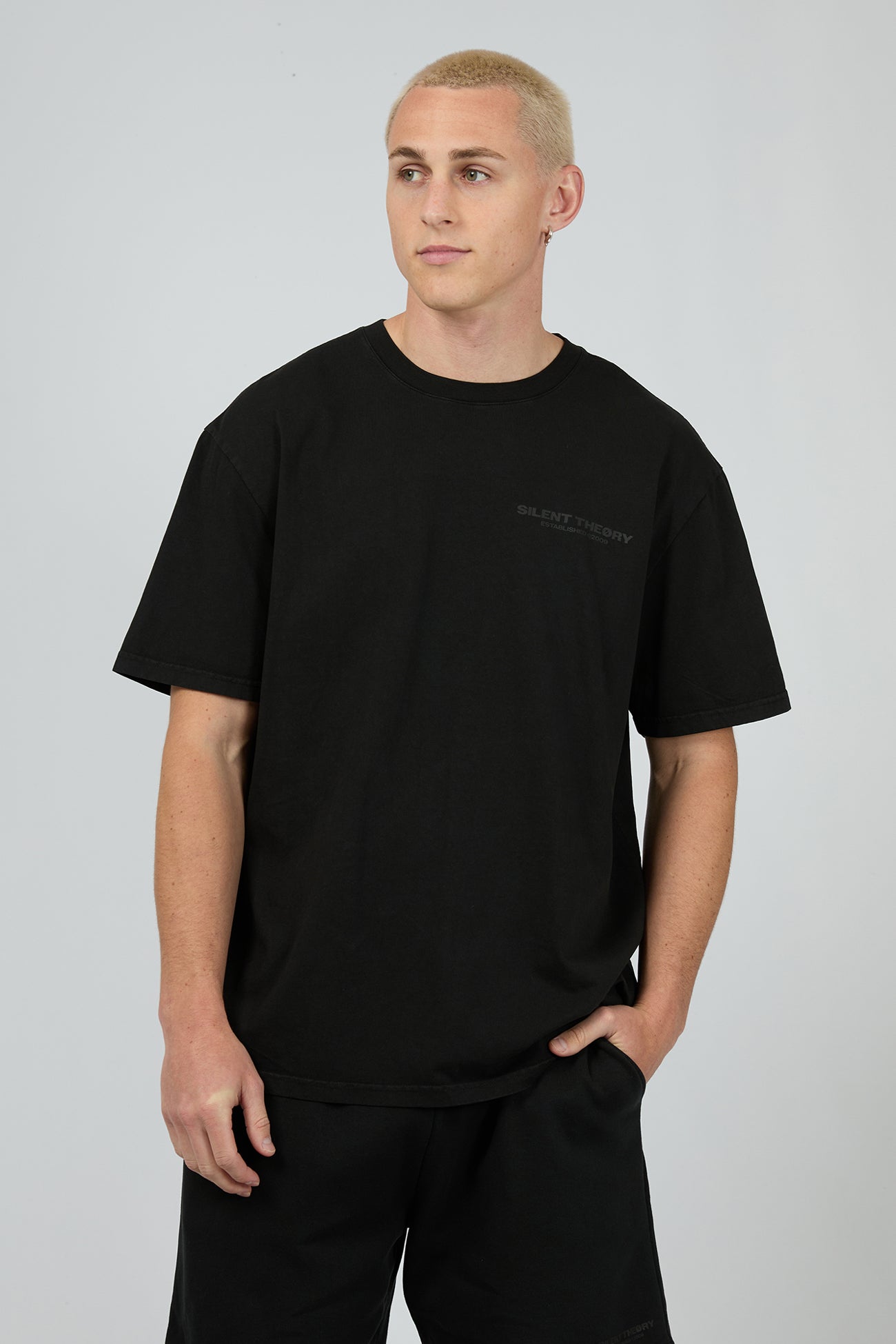 Essential Theory Tee Vintage Black