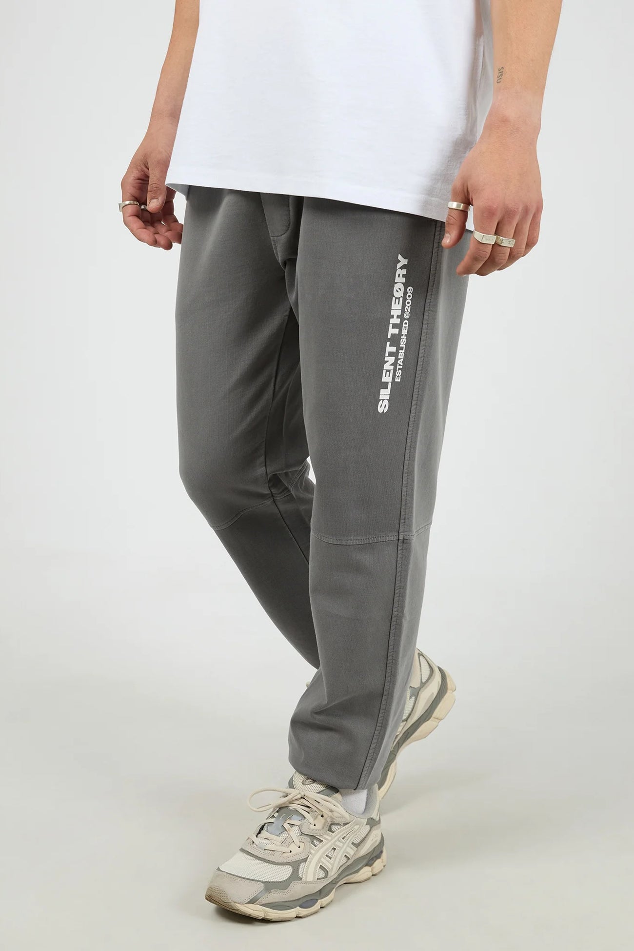 Essential Theory Trackpant V2 Charcoal