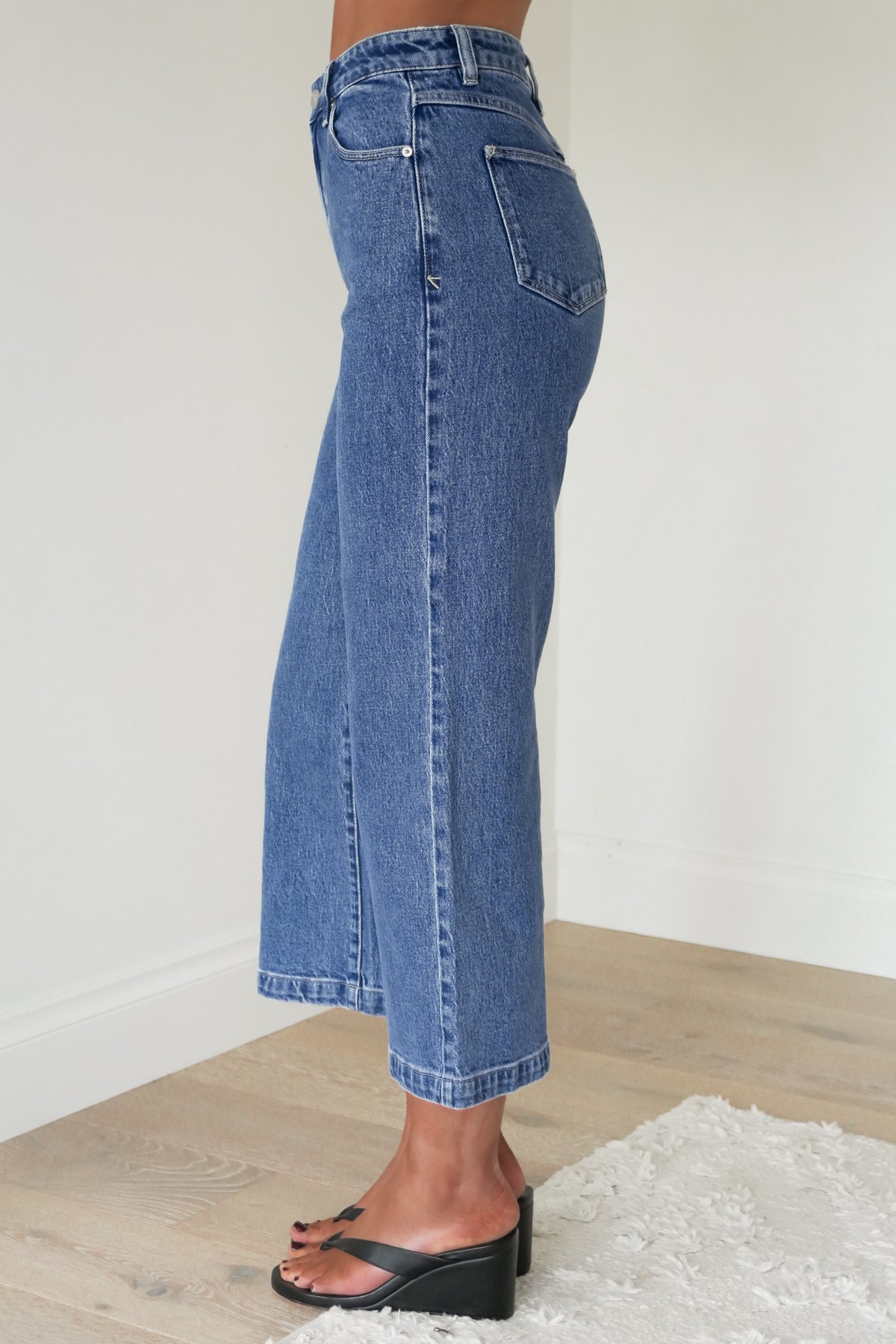 A 94 High & Wide Crop Jean Maya Clean
