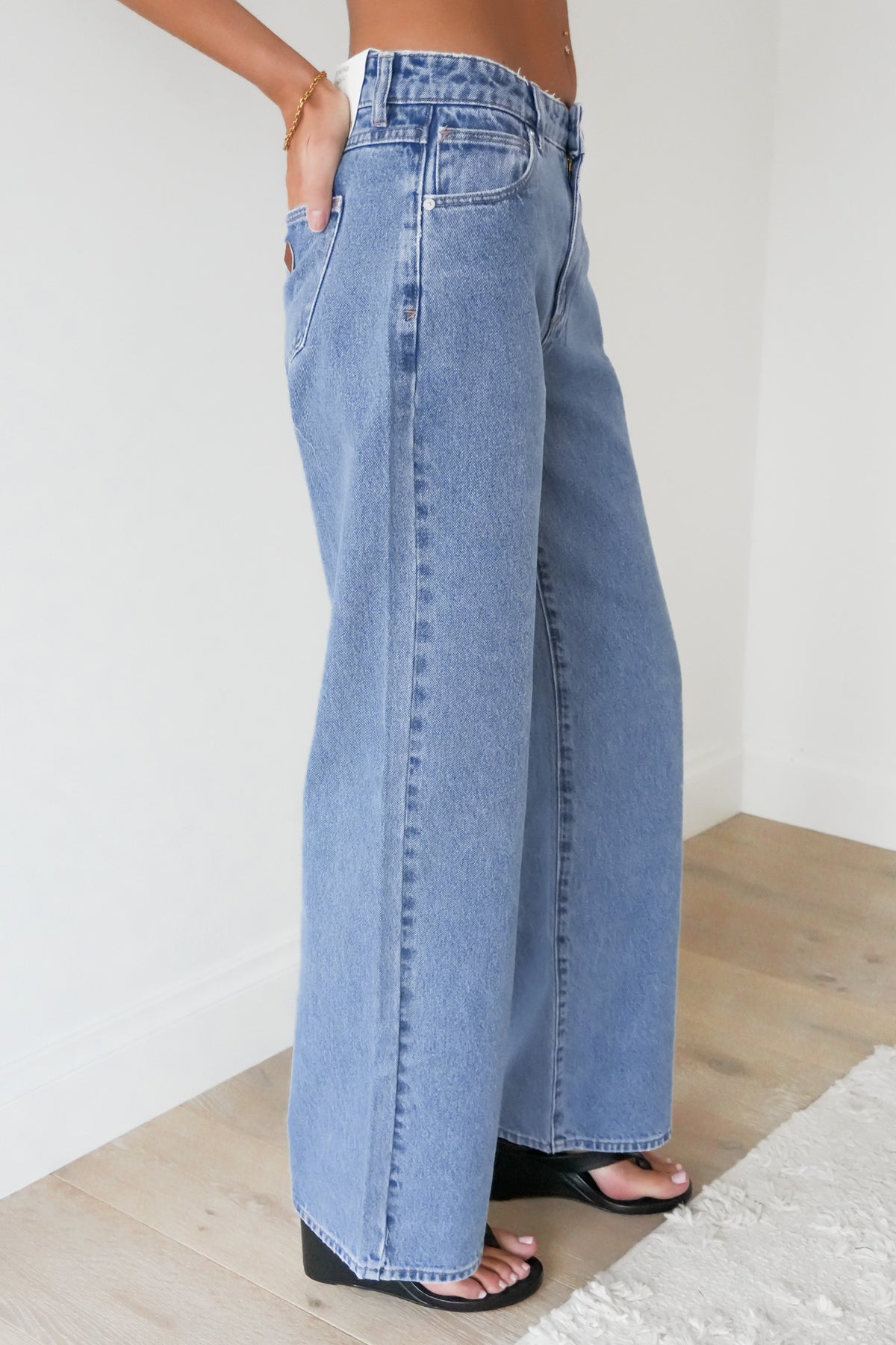 A 95 Mid Baggy Jean Gigi