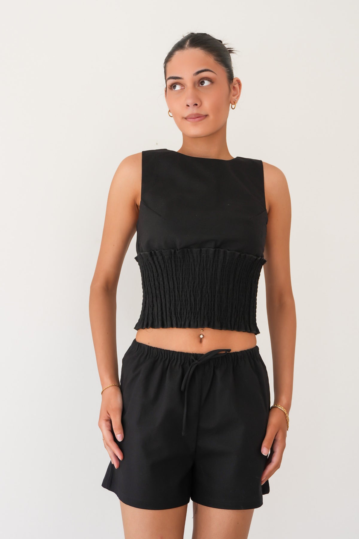 AAE Timeless Short Black