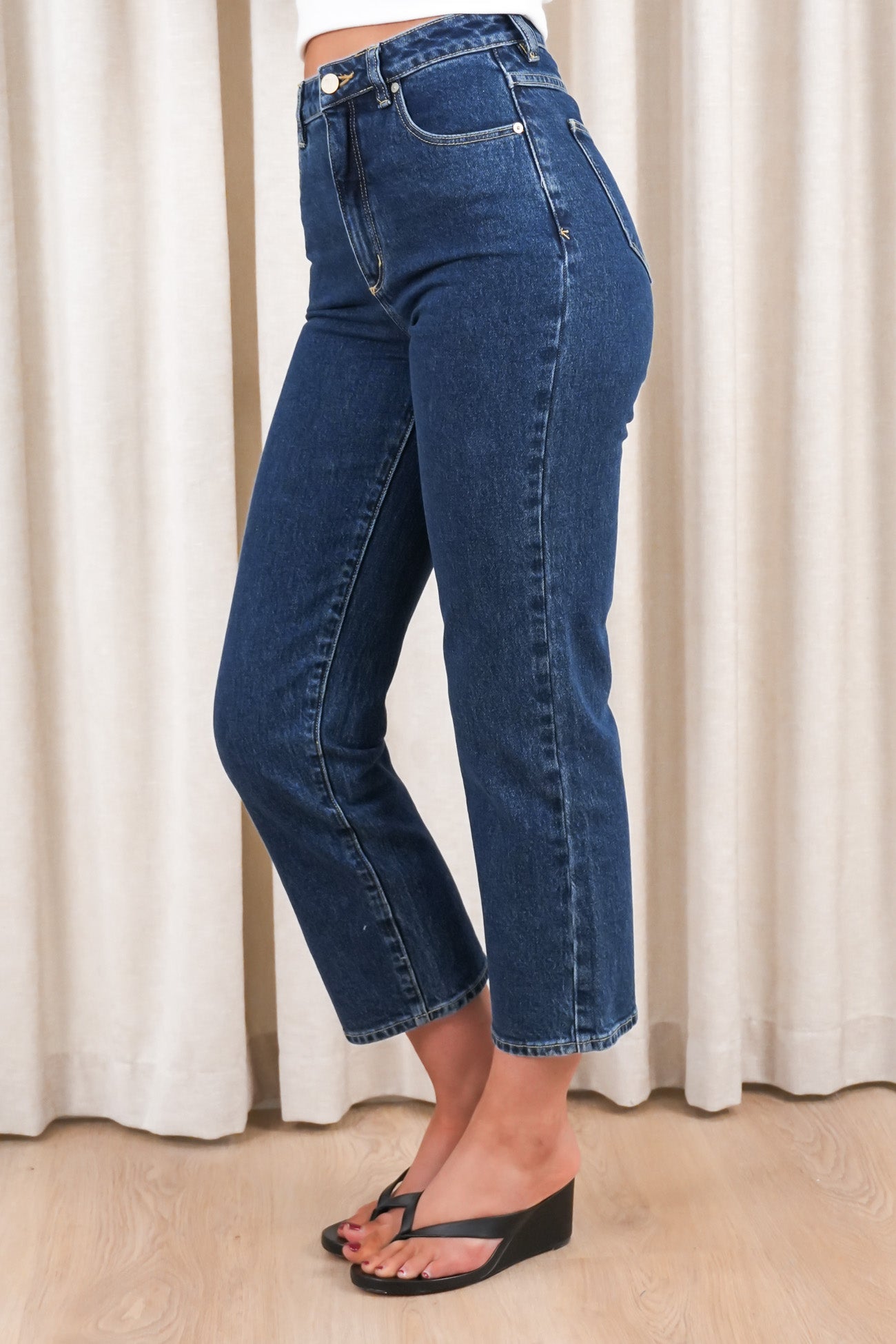A Venice Straight Jean Tara