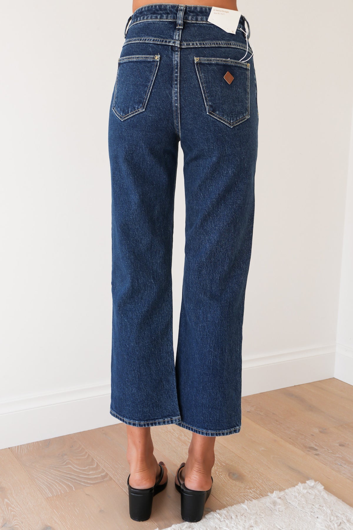 A Venice Straight Jean Tara