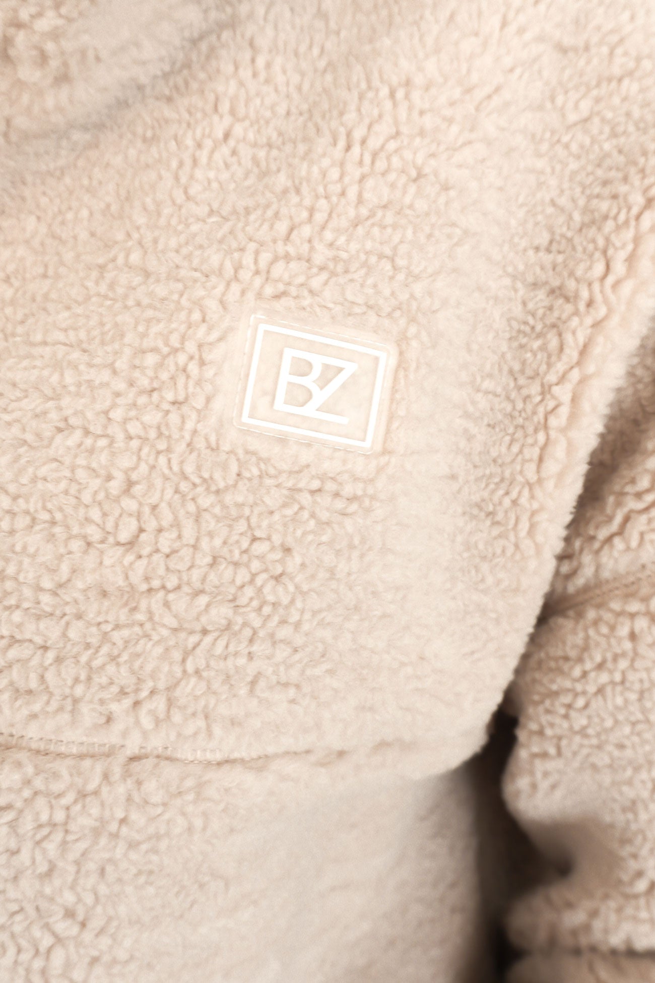 Ace Quarter Teddy Beige