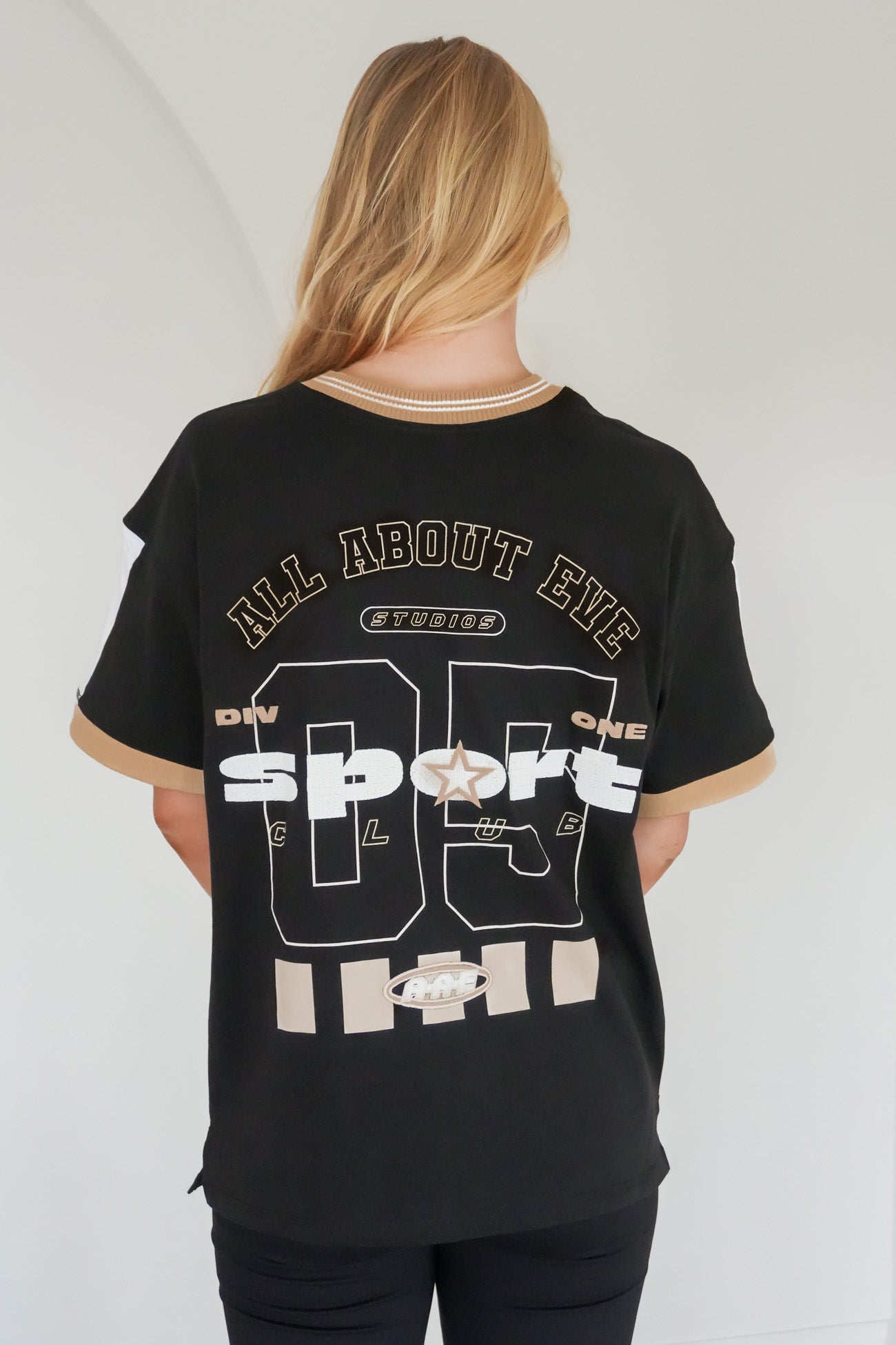 Allstar V-Neck Tee Washed Black