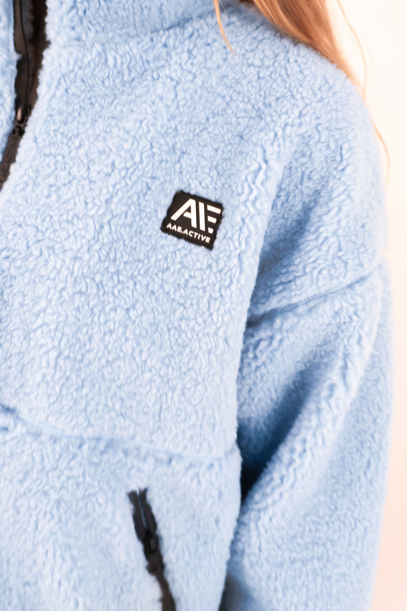 Amara Quarter Zip Teddy Vintage Blue
