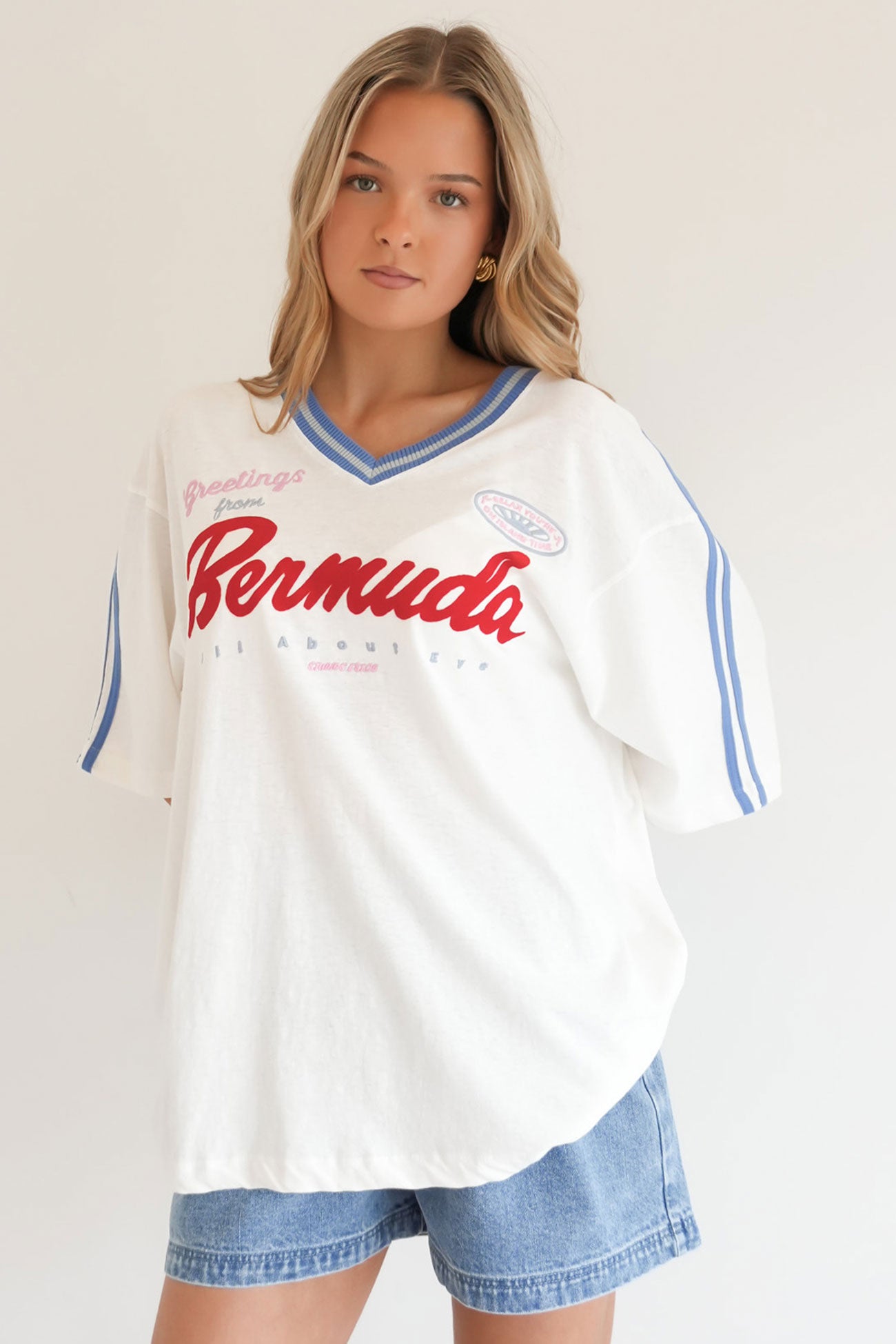 Bermuda Oversized V-Neck Tee Vintage White
