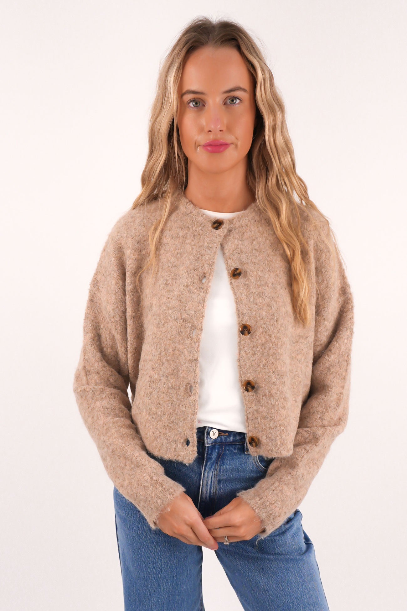 Billie Jean Cardi Oat