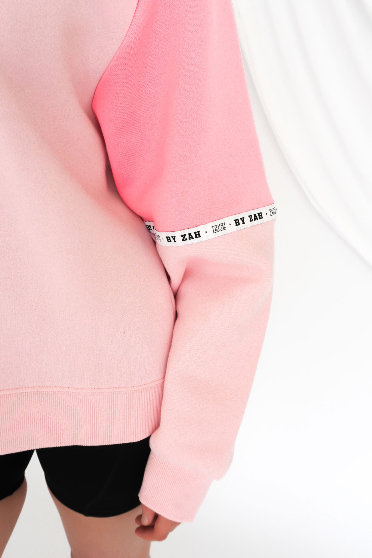 Bow-Crew-Pink-c