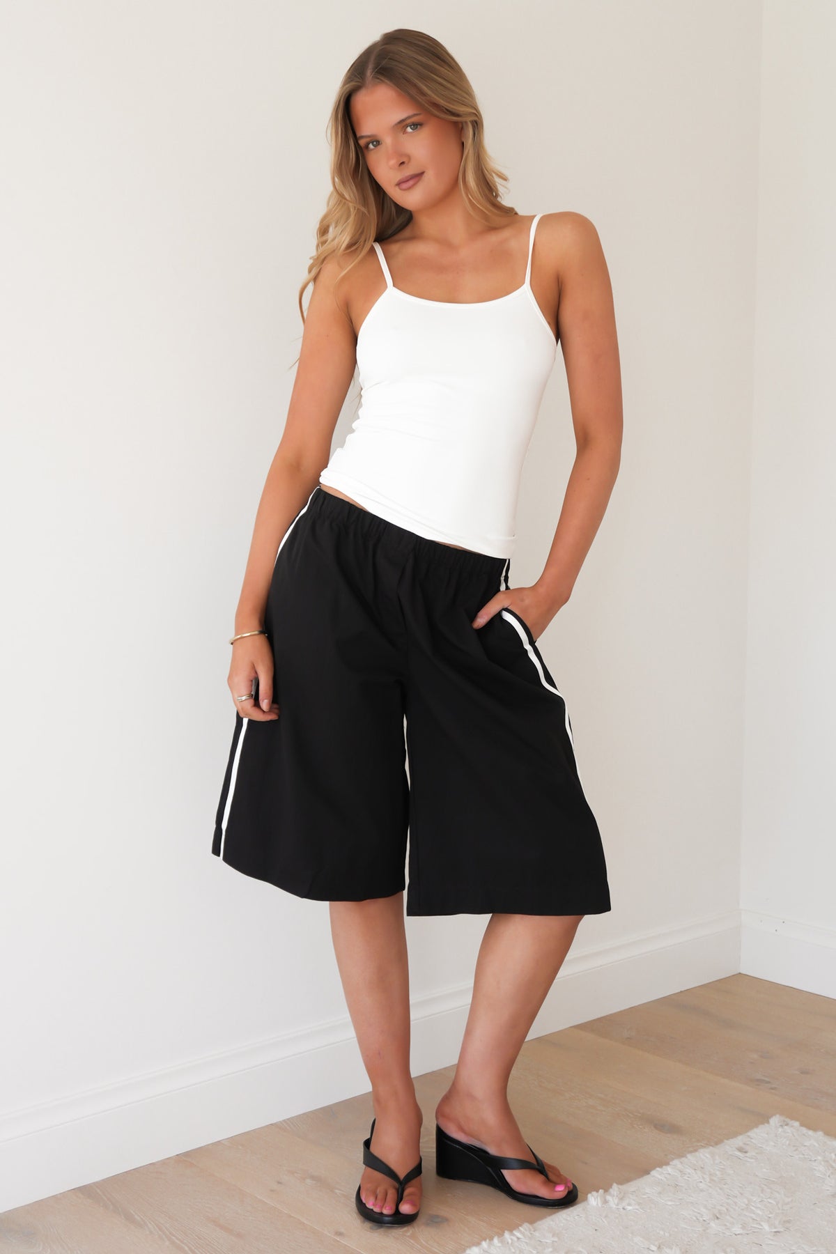 Bronte Bermuda Short Black White