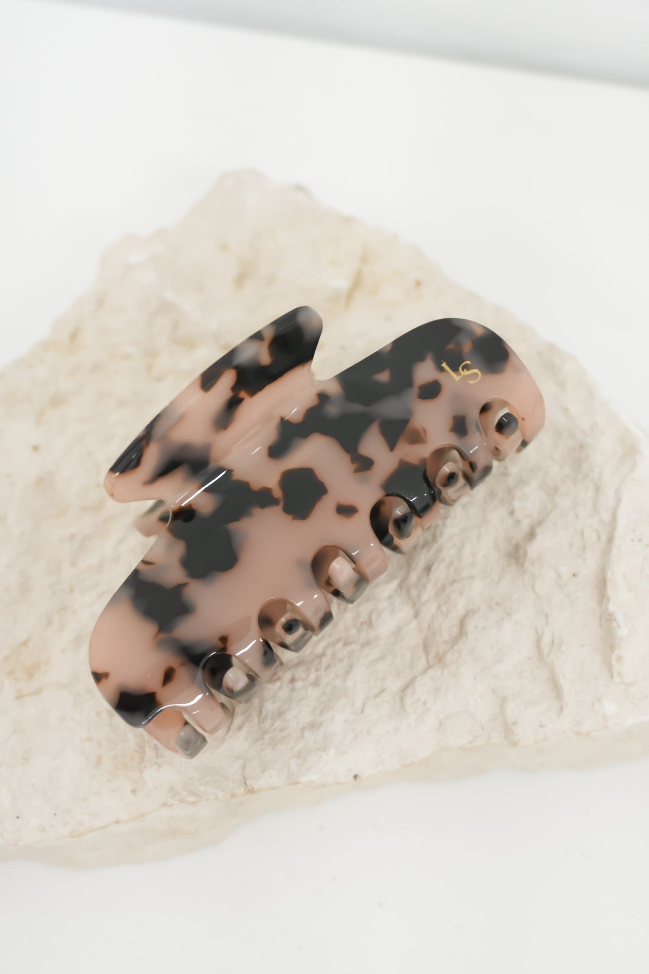 Cassidy Claw Clip Tortoise