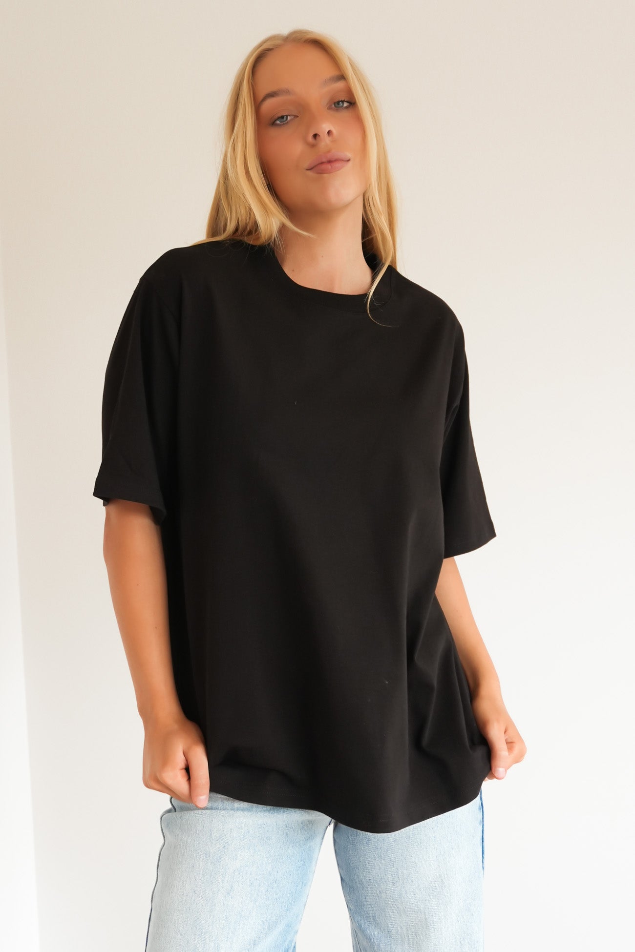 Core Oversized Tee Black