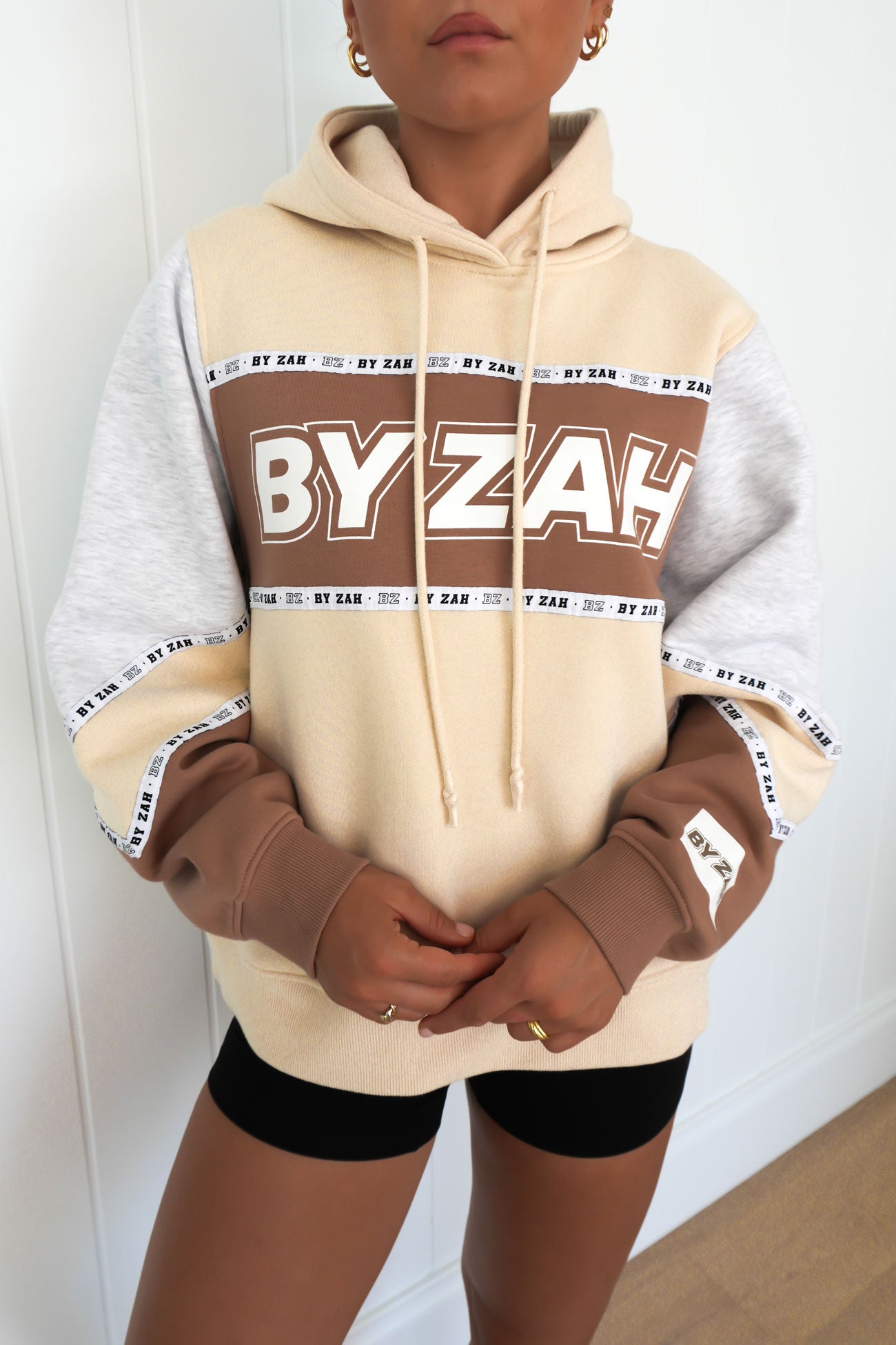 Cove Panel Hoody Beige