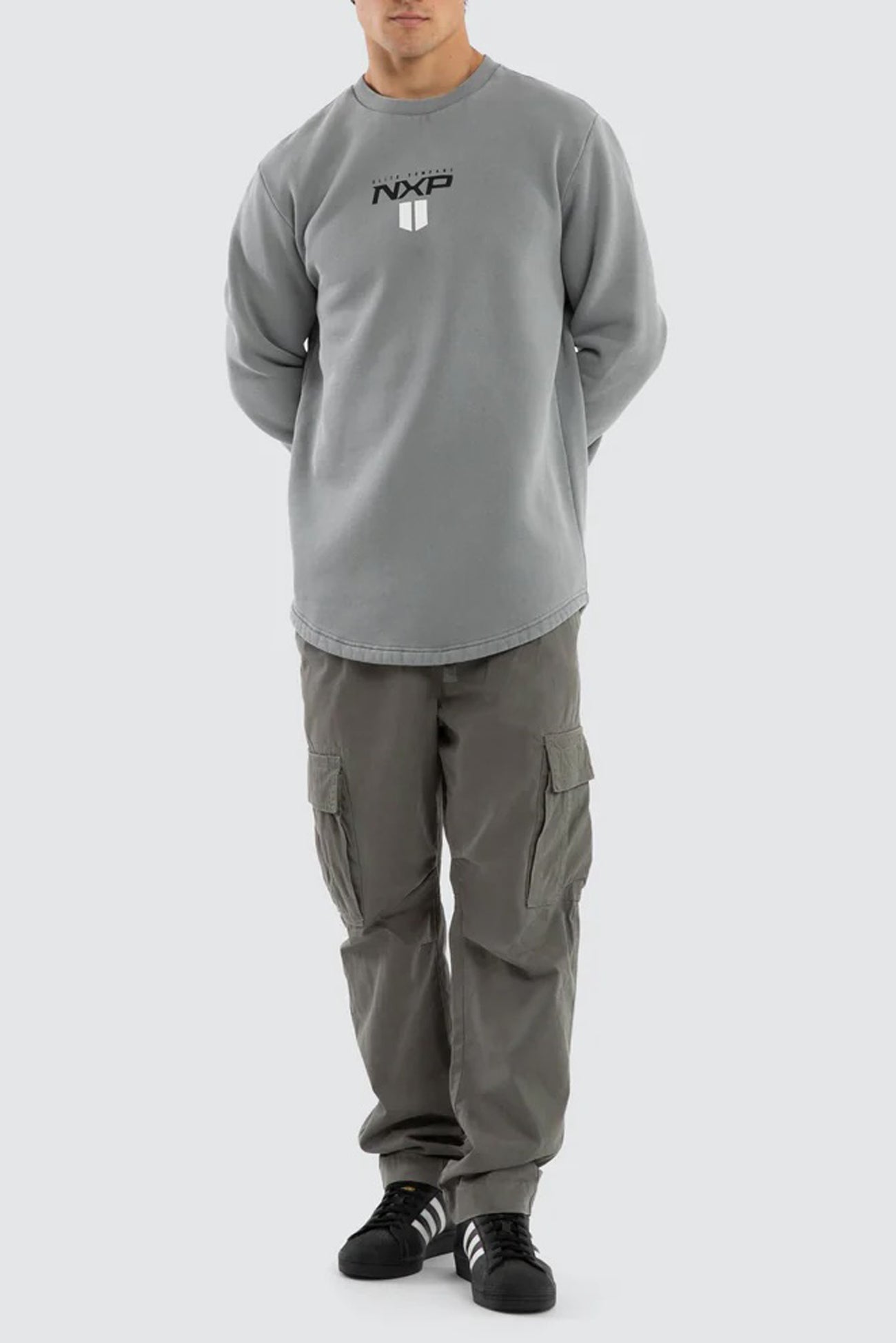 Crew Dual Curved Sweater Pigment Ultimate Grey
