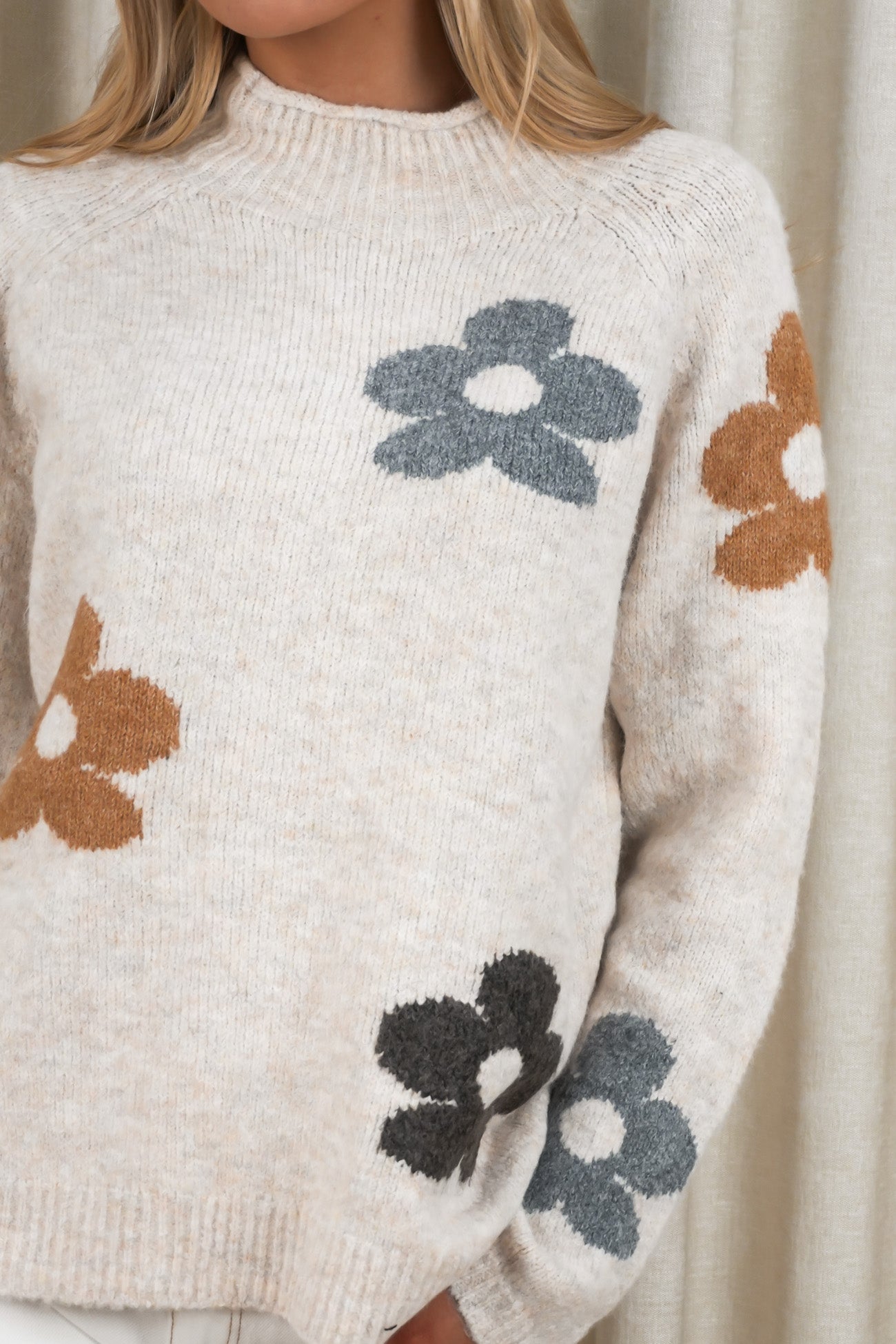 Daisy Knit Jumper Latte