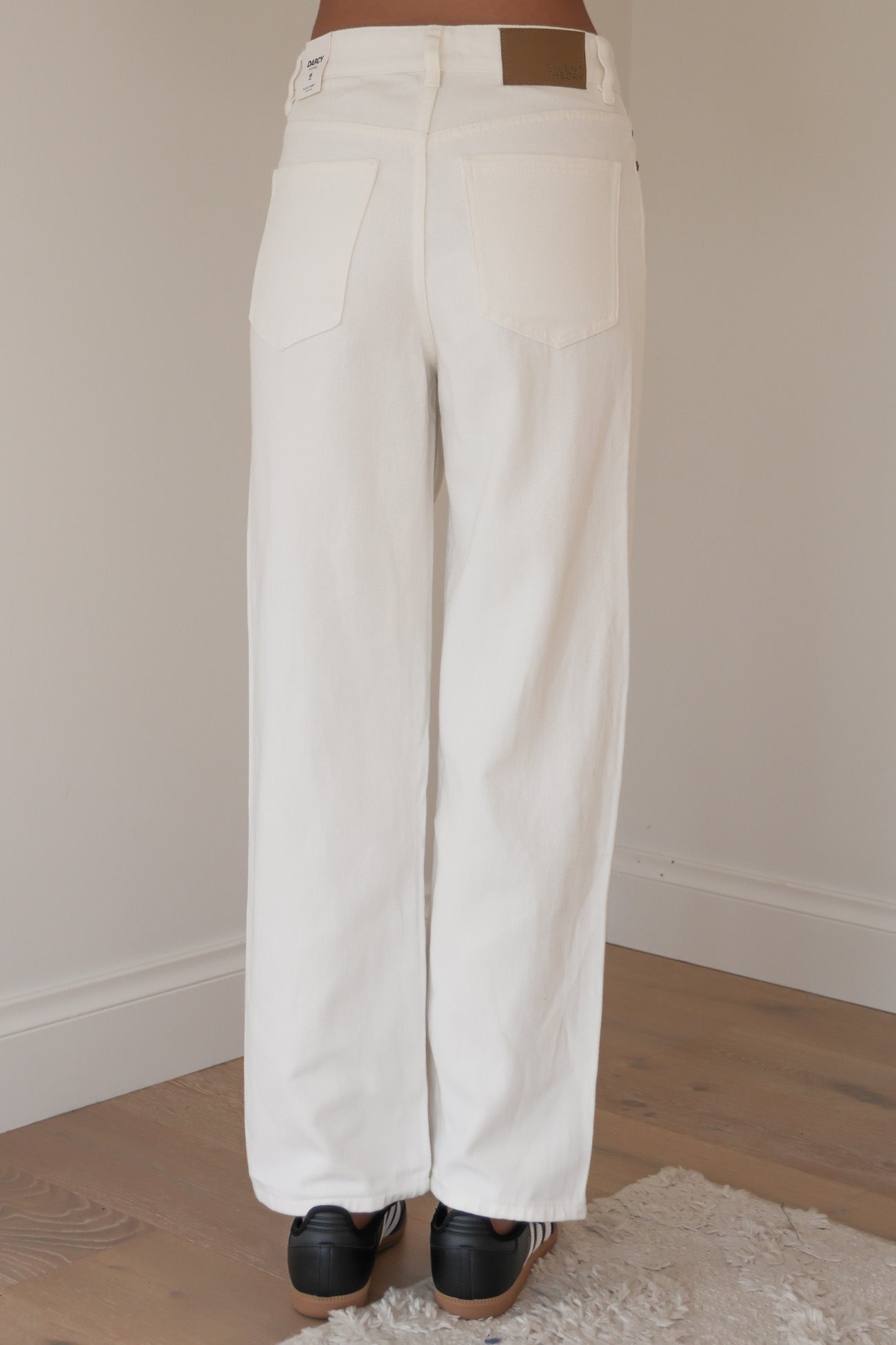 Darcy Wrap Around Baggy Jean White
