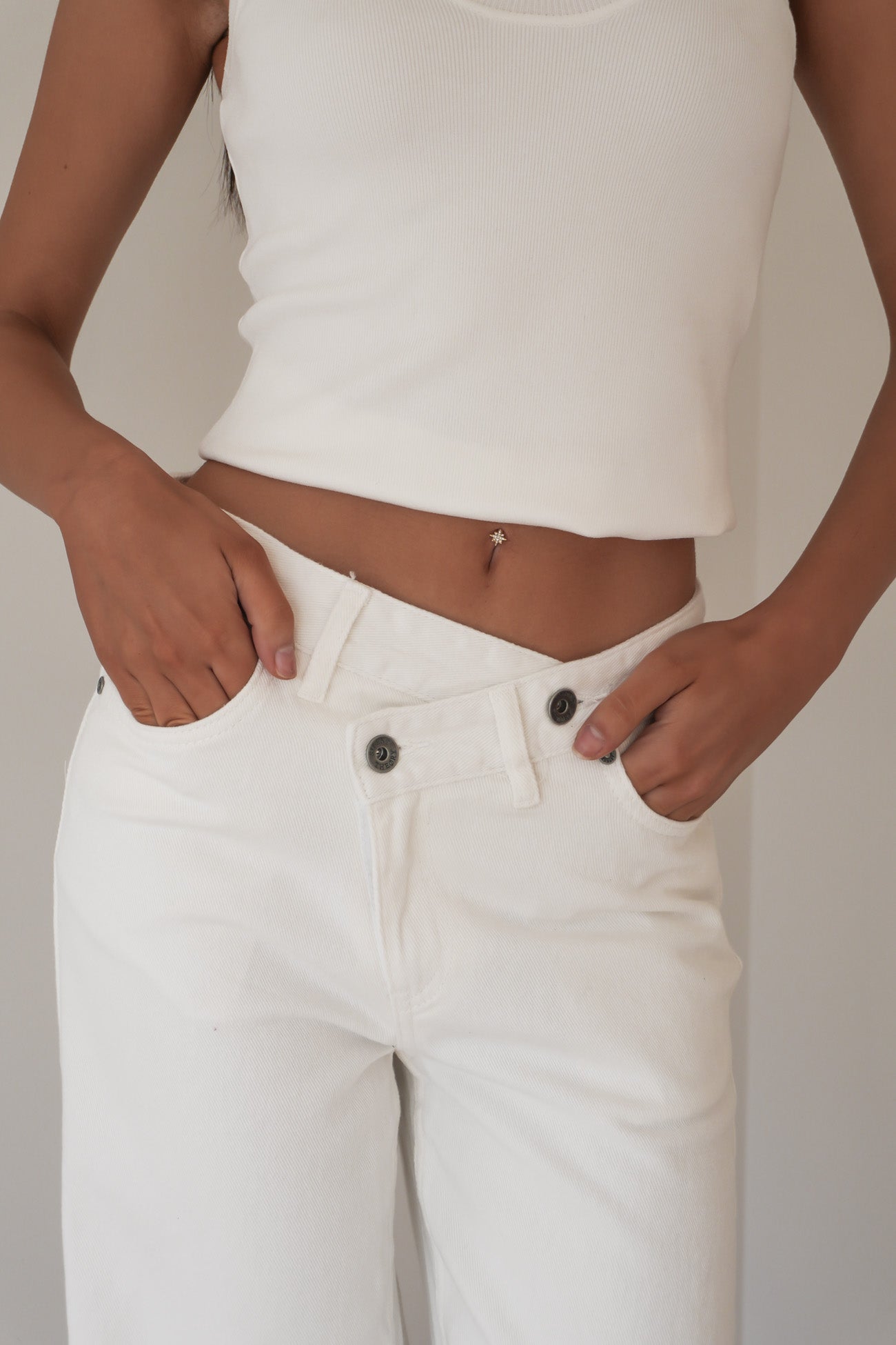 Darcy Wrap Around Baggy Jean White
