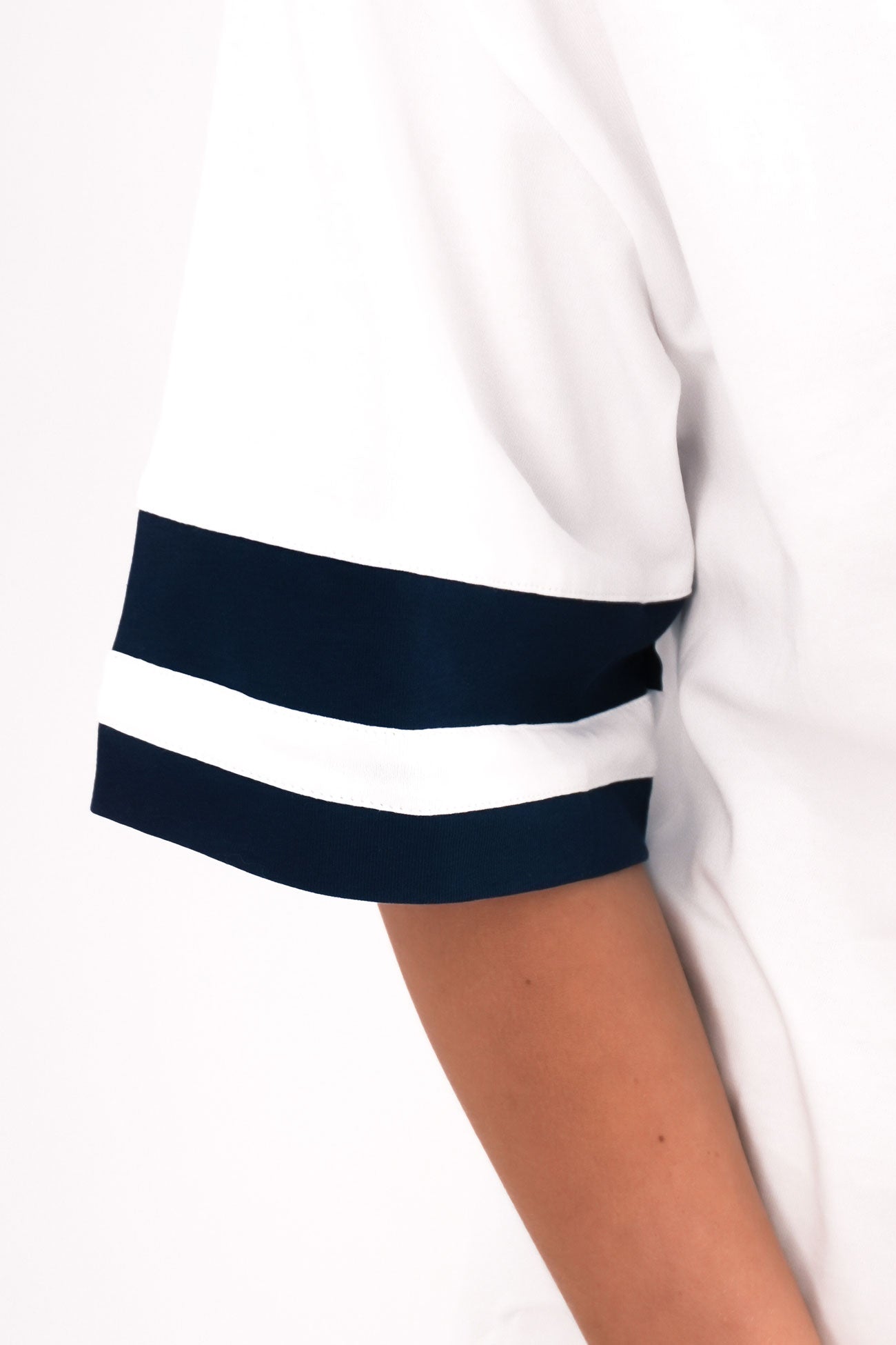 Della Tee White Navy