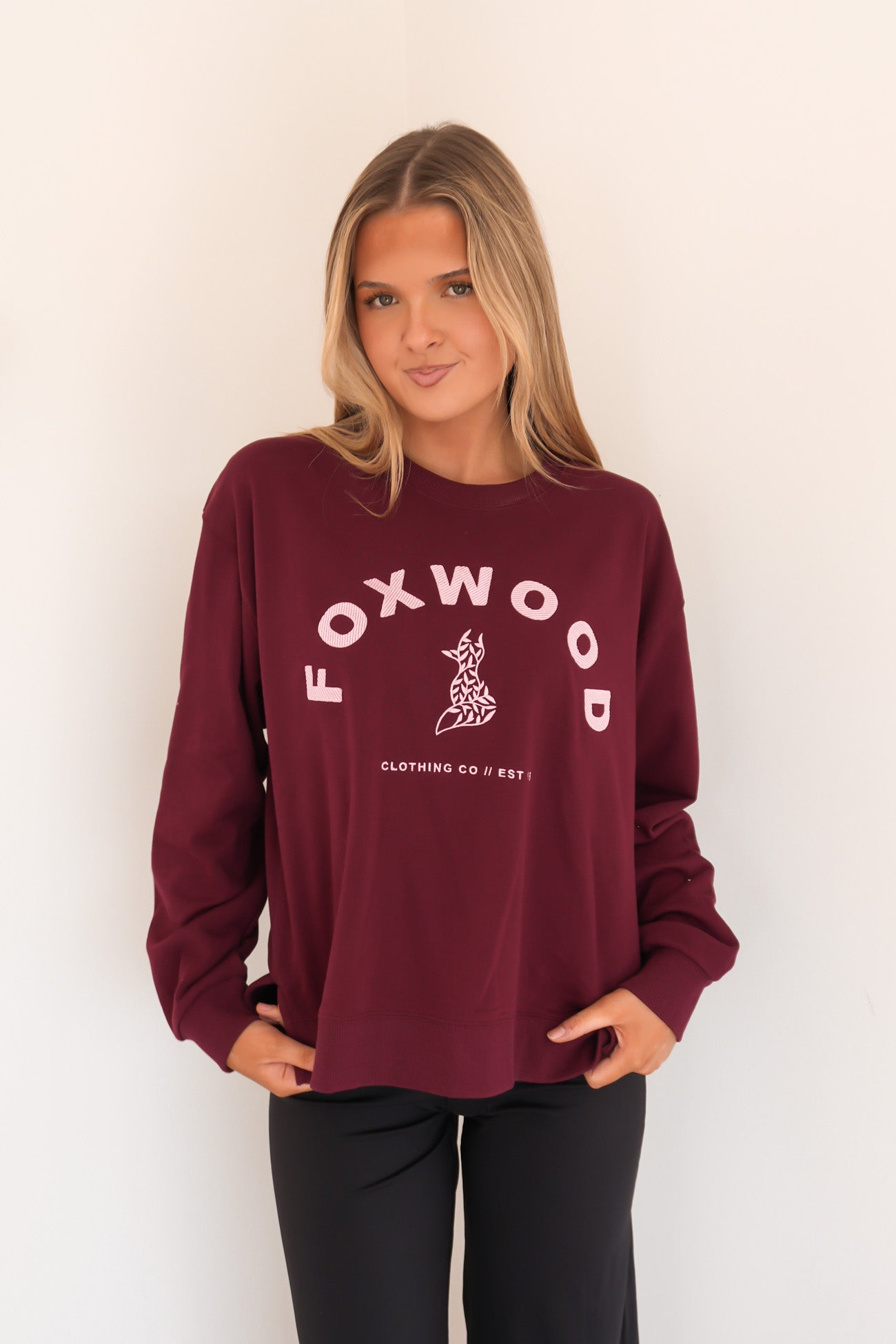 Effortless Contrast Crew Windsor Wine
