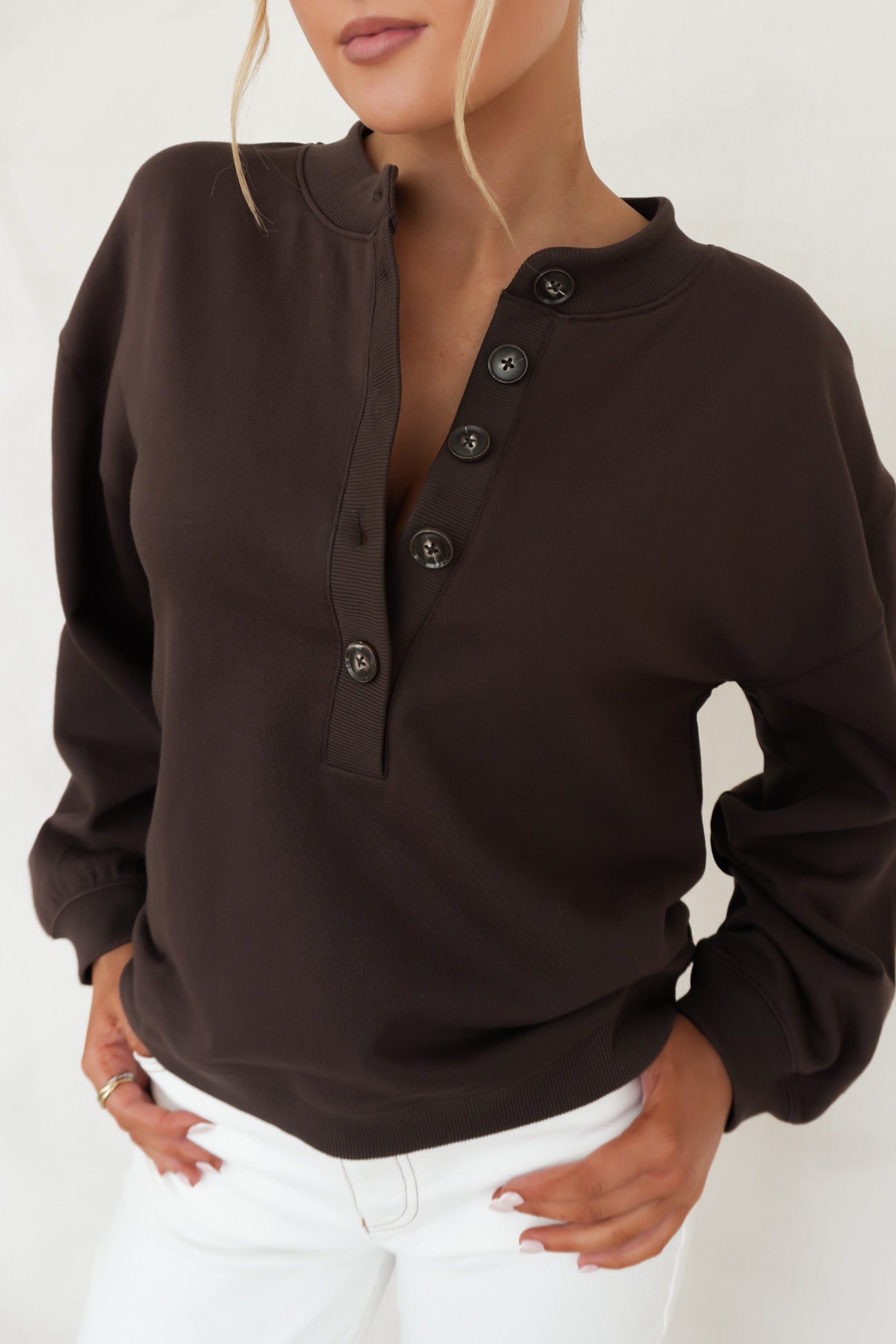 Elixir Button Lounge Crew Chocolate