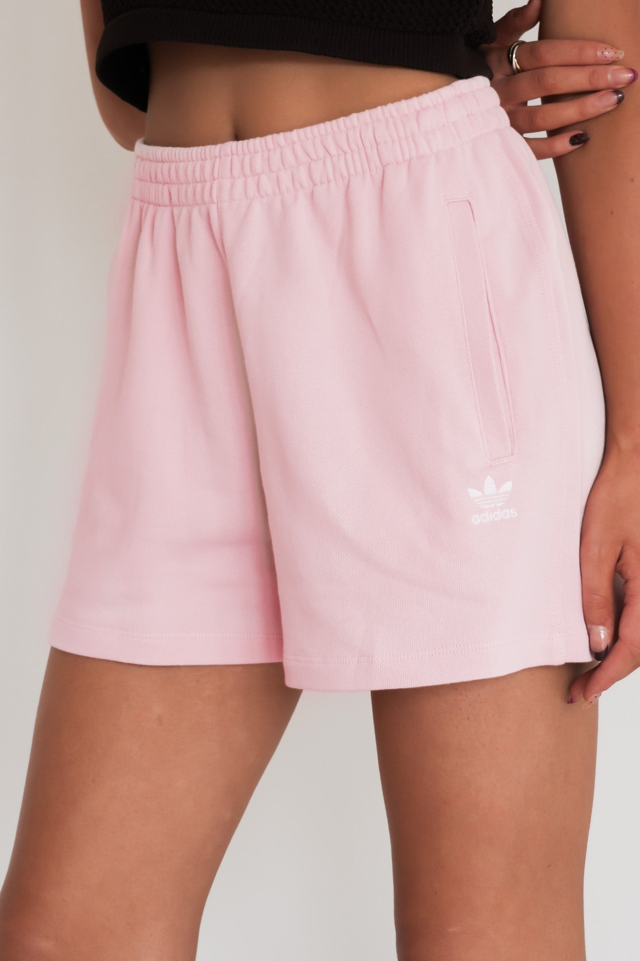 Essential Short Sandy Pink