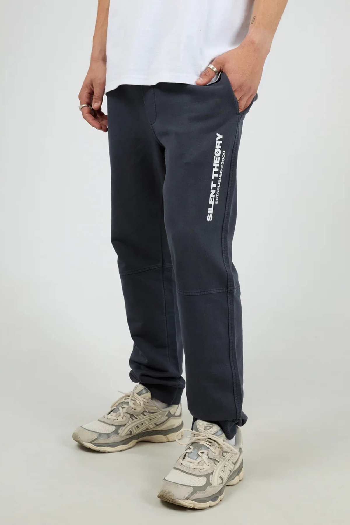 Essential Theory Trackpant V2 Navy