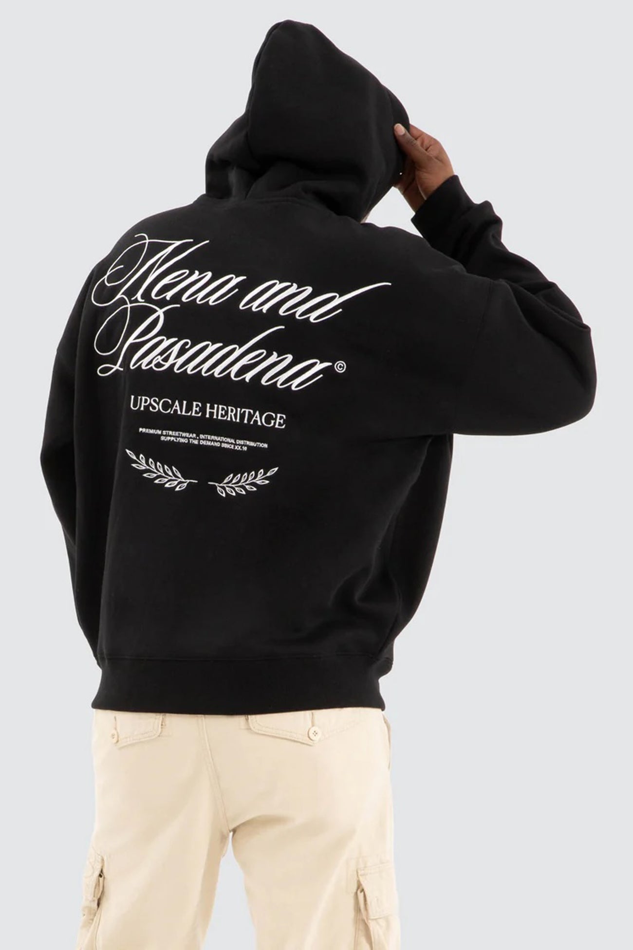 Etiquette-Box-Fit-Hoodie-Jet-Black-bjpg