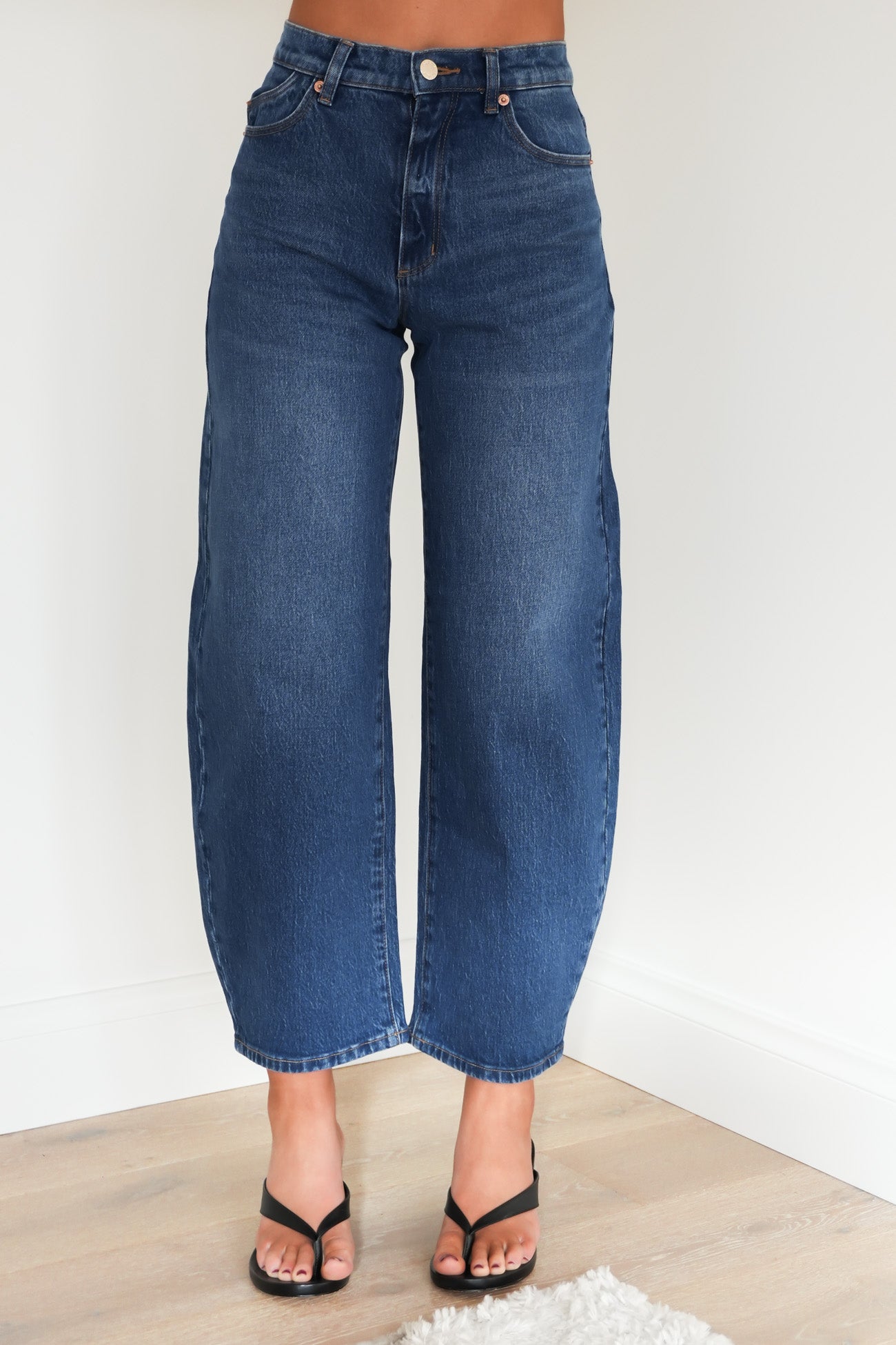Gigi Barrel Jean Reign
