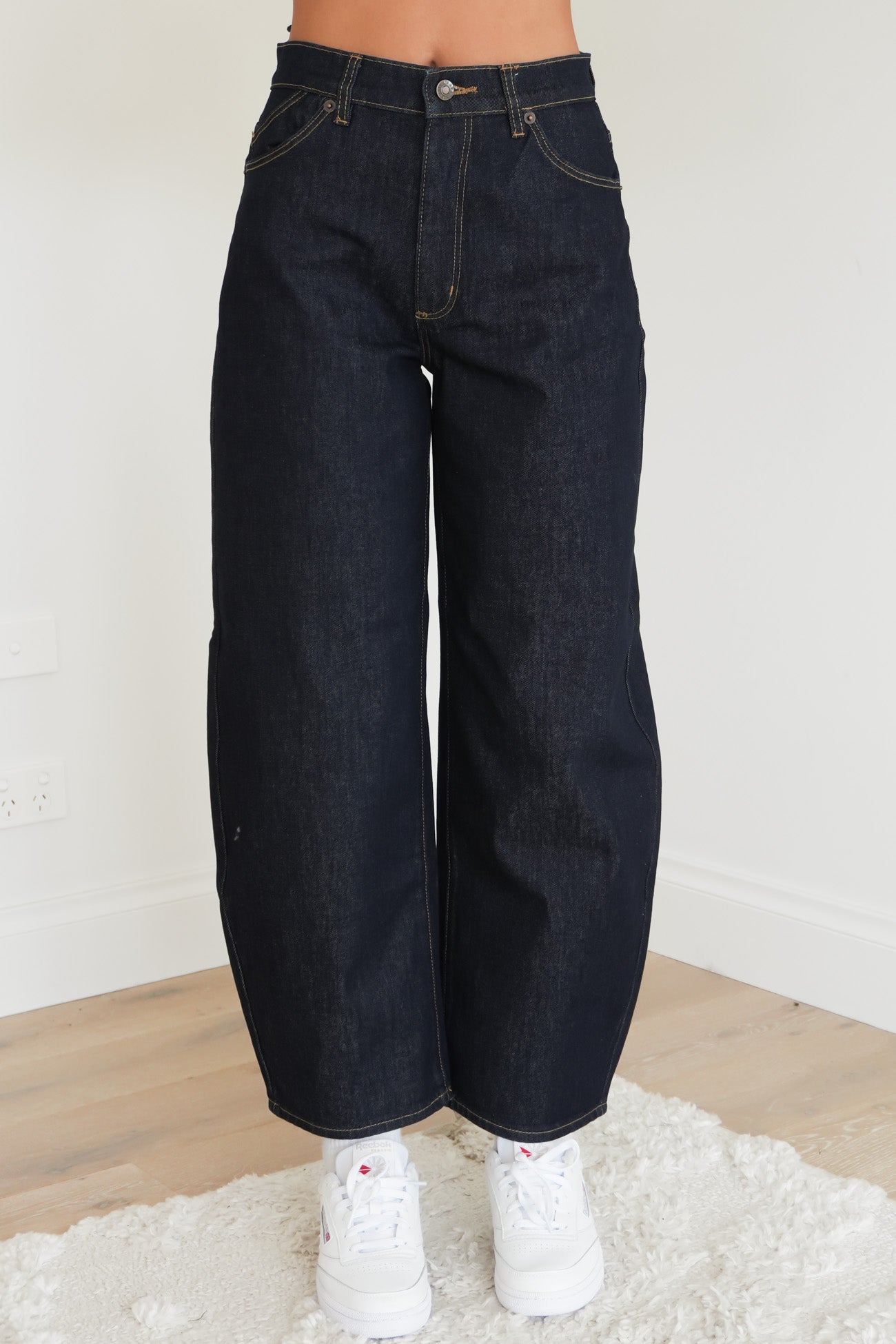 Gigi Barrel Jean Super Rinse