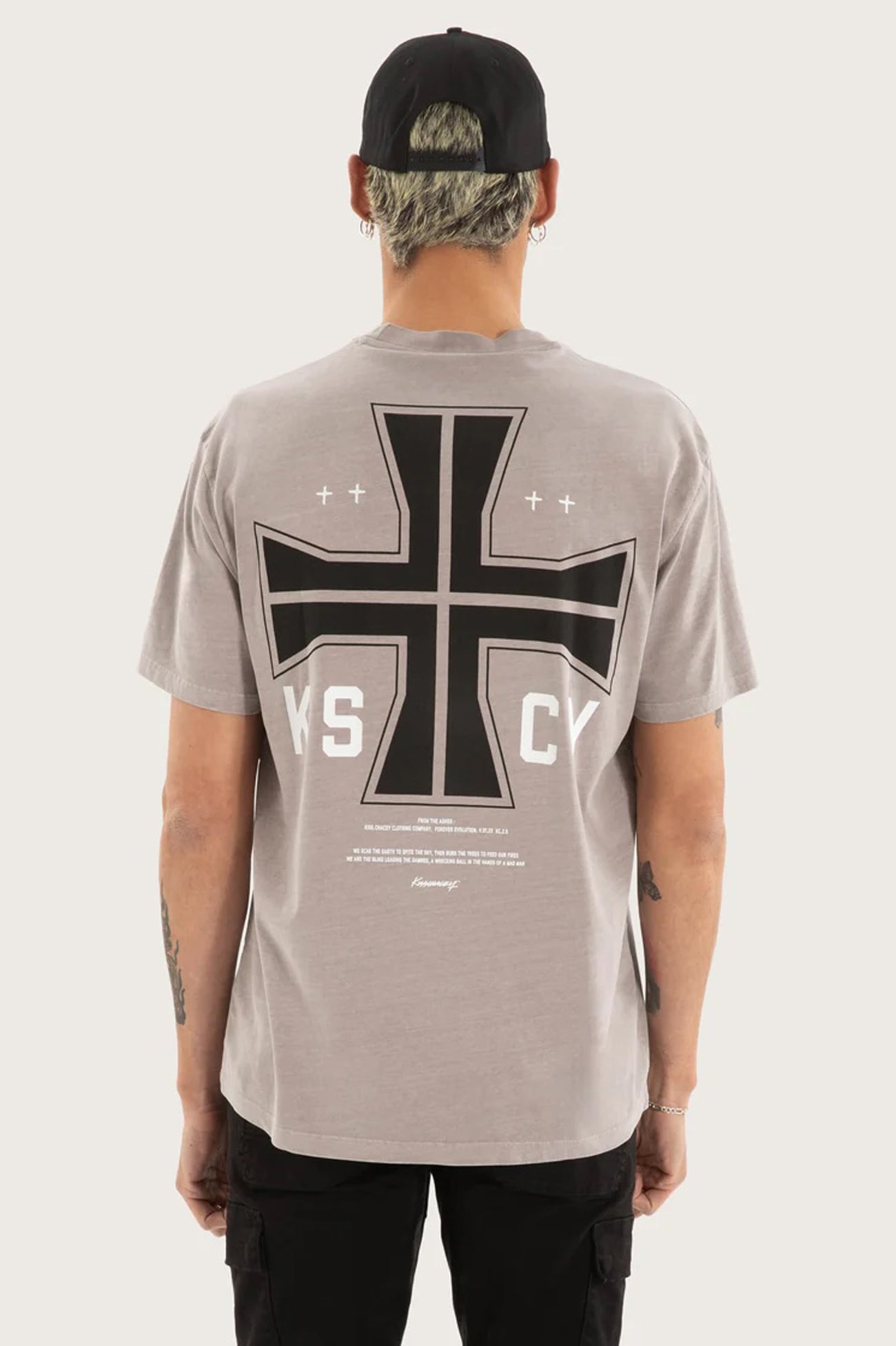 Hollow Relaxed Tee Pigment Gull b1