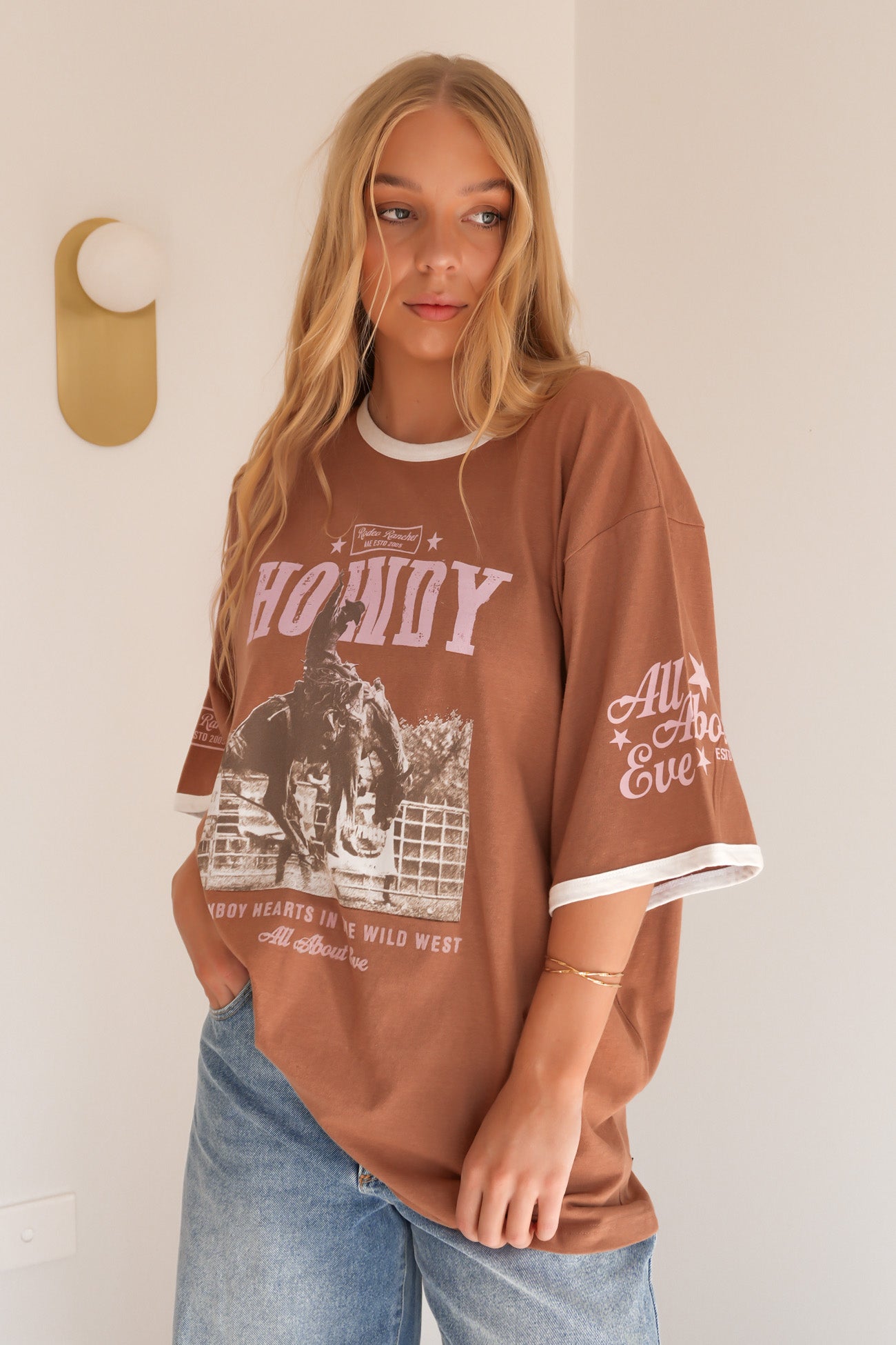 Howdy Oversized Tee Cinnamon