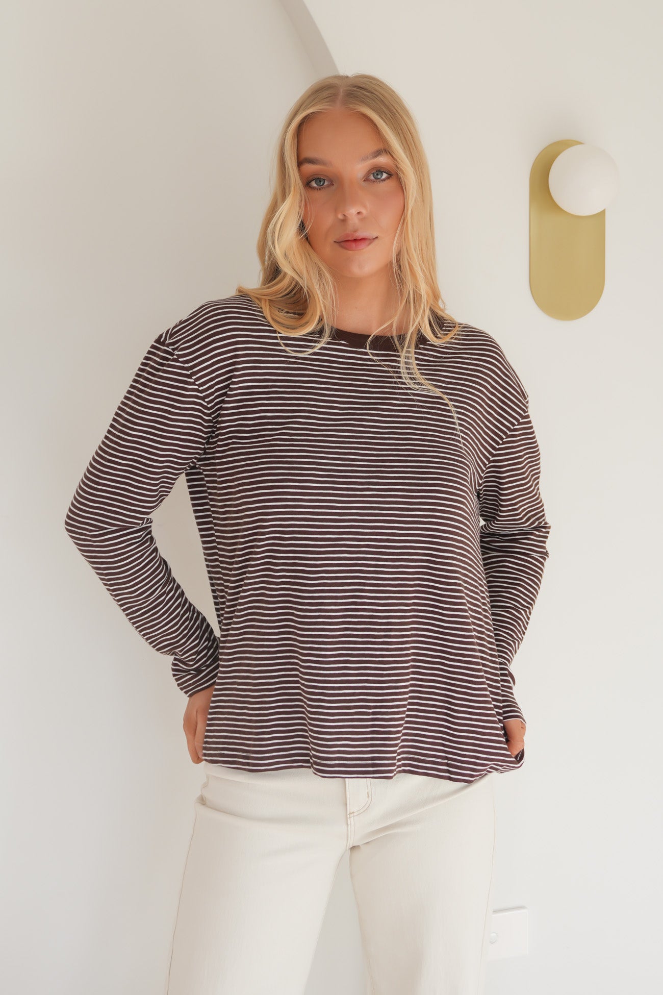 Hutch Long Sleeve Tee Coffee