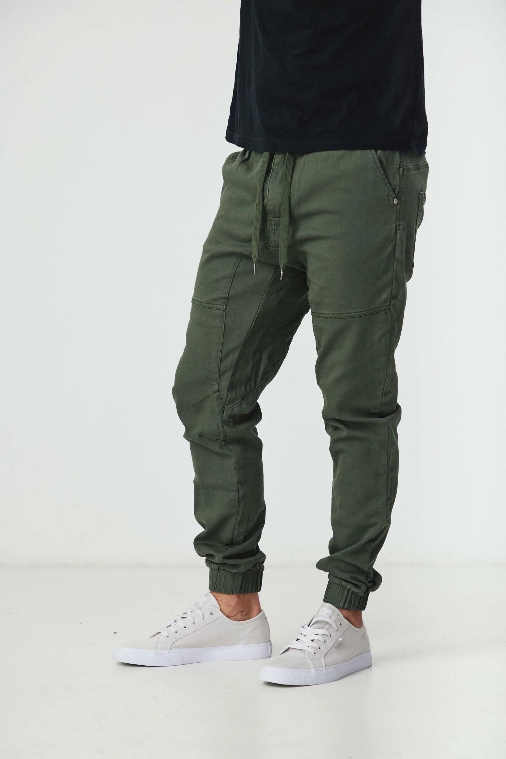James Jogger Pant Military
