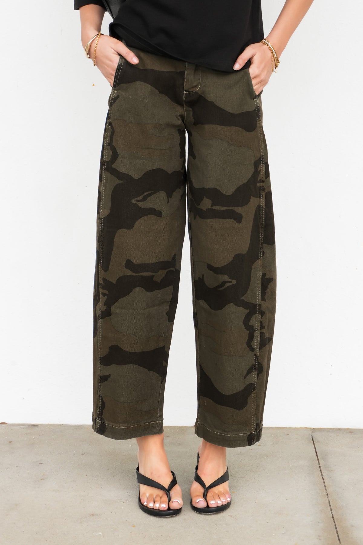 Ingrid Barrel Jean Camo