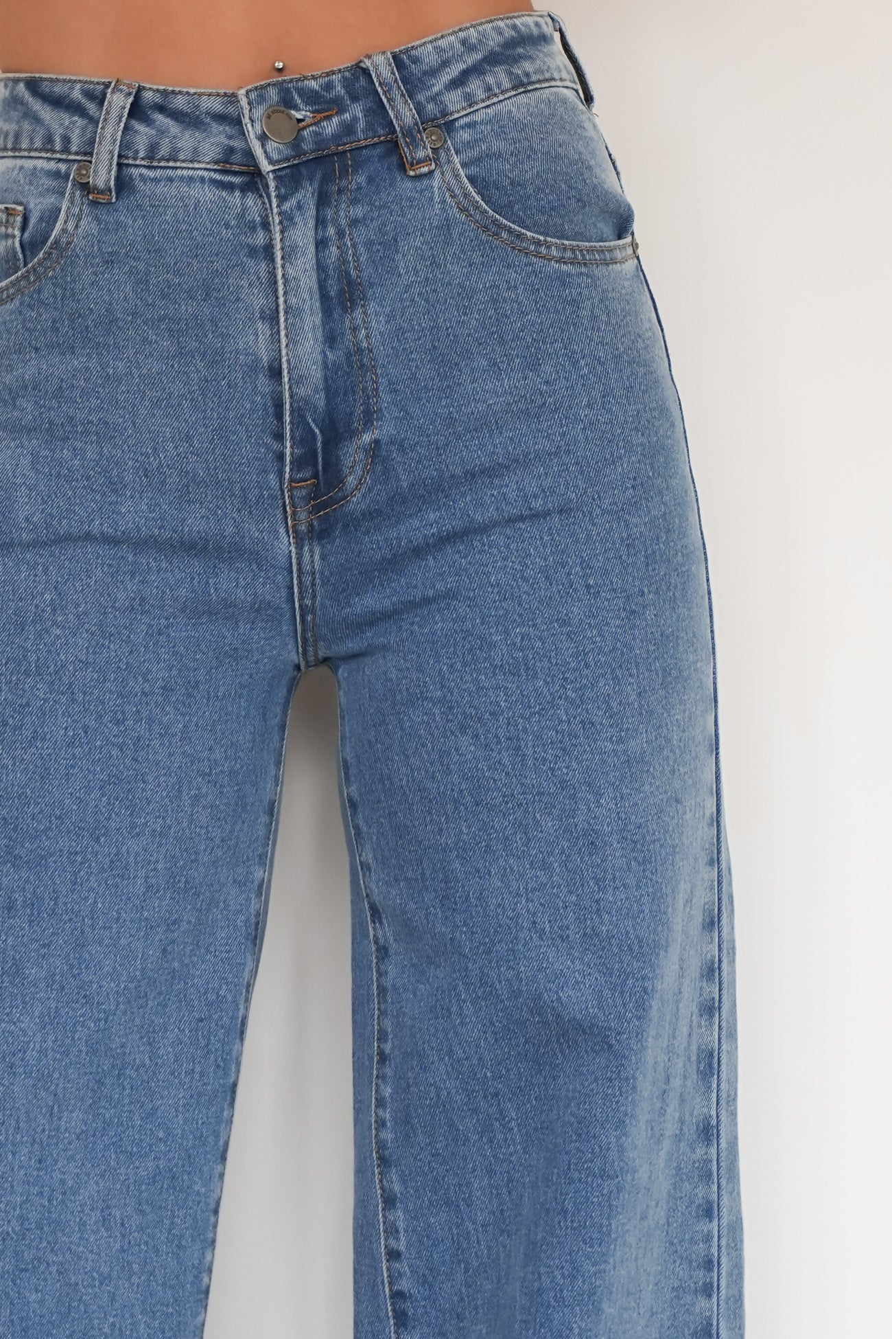 Jacqui Wide Leg Jean Light Blue