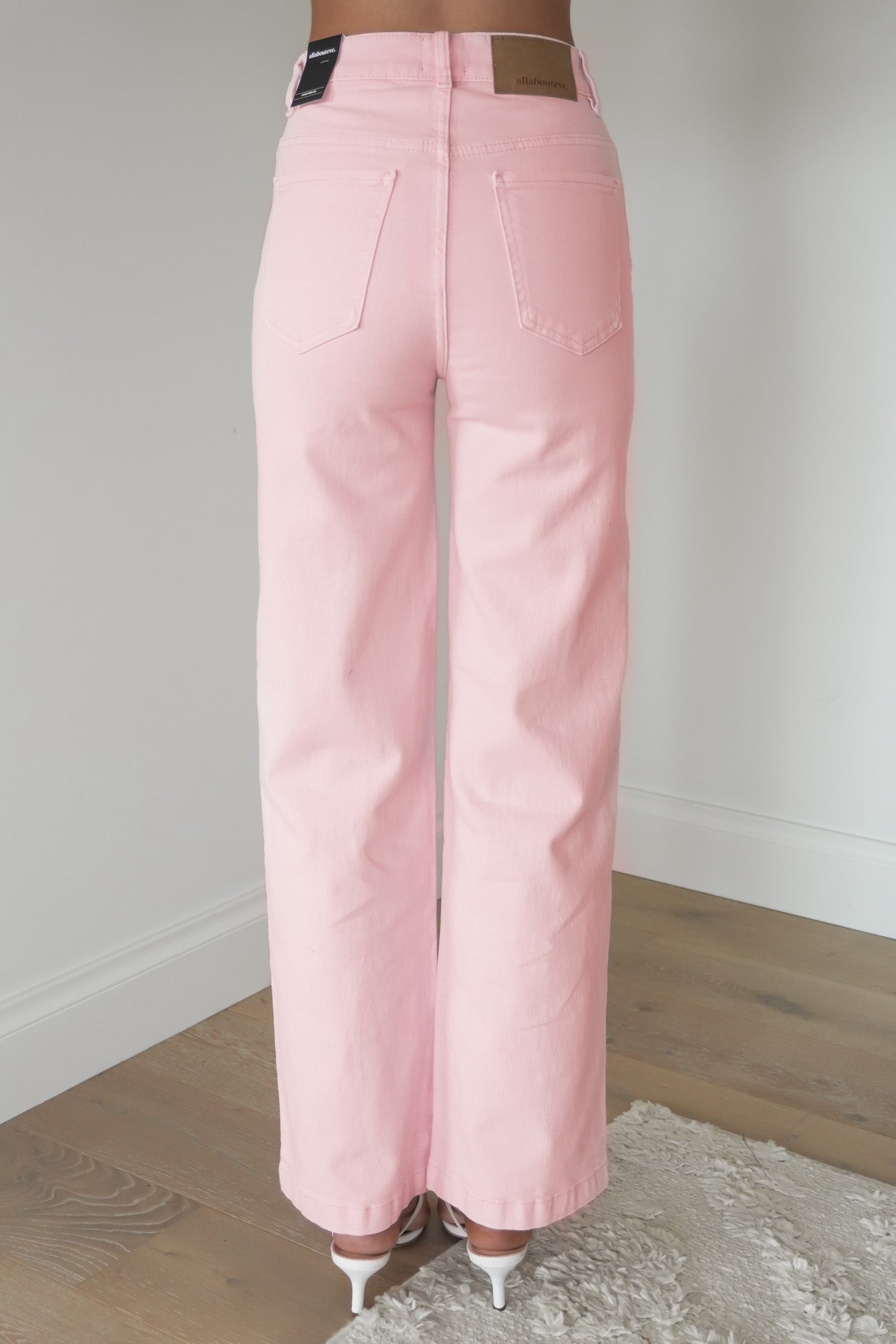 Jacqui Wide Leg Jean Pink