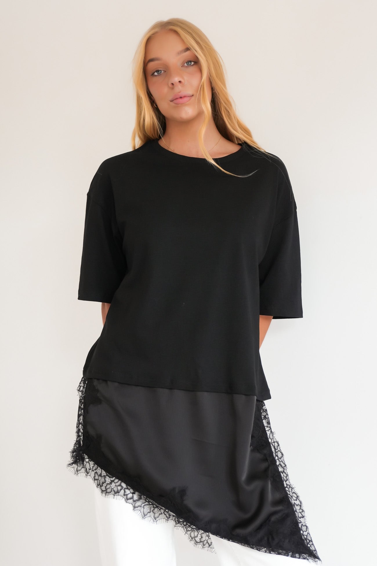 Kaylee Lace Tee Black