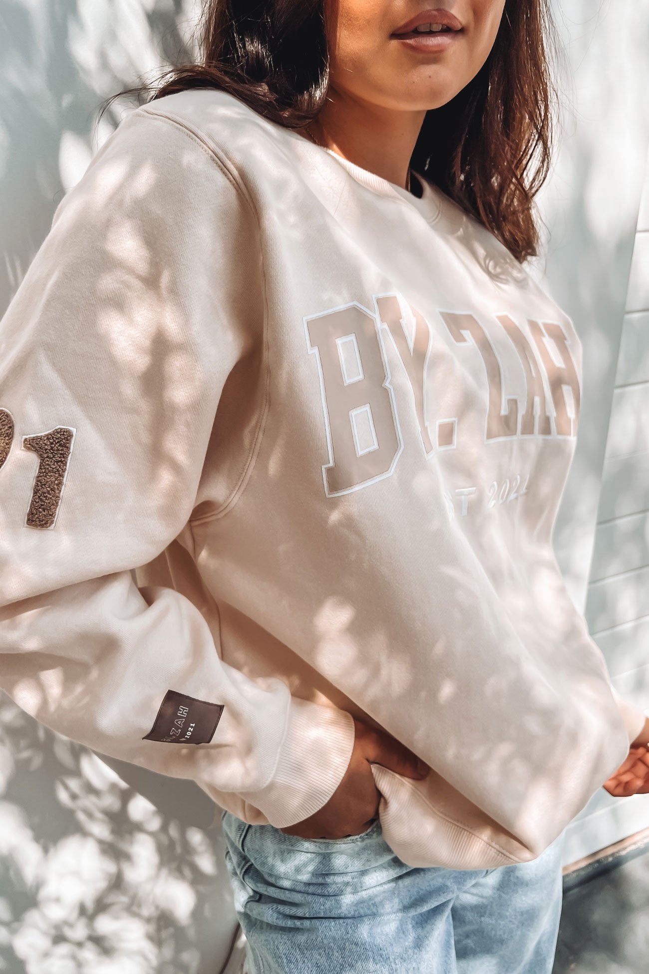 Kendall Oversized Logo Crew Beige