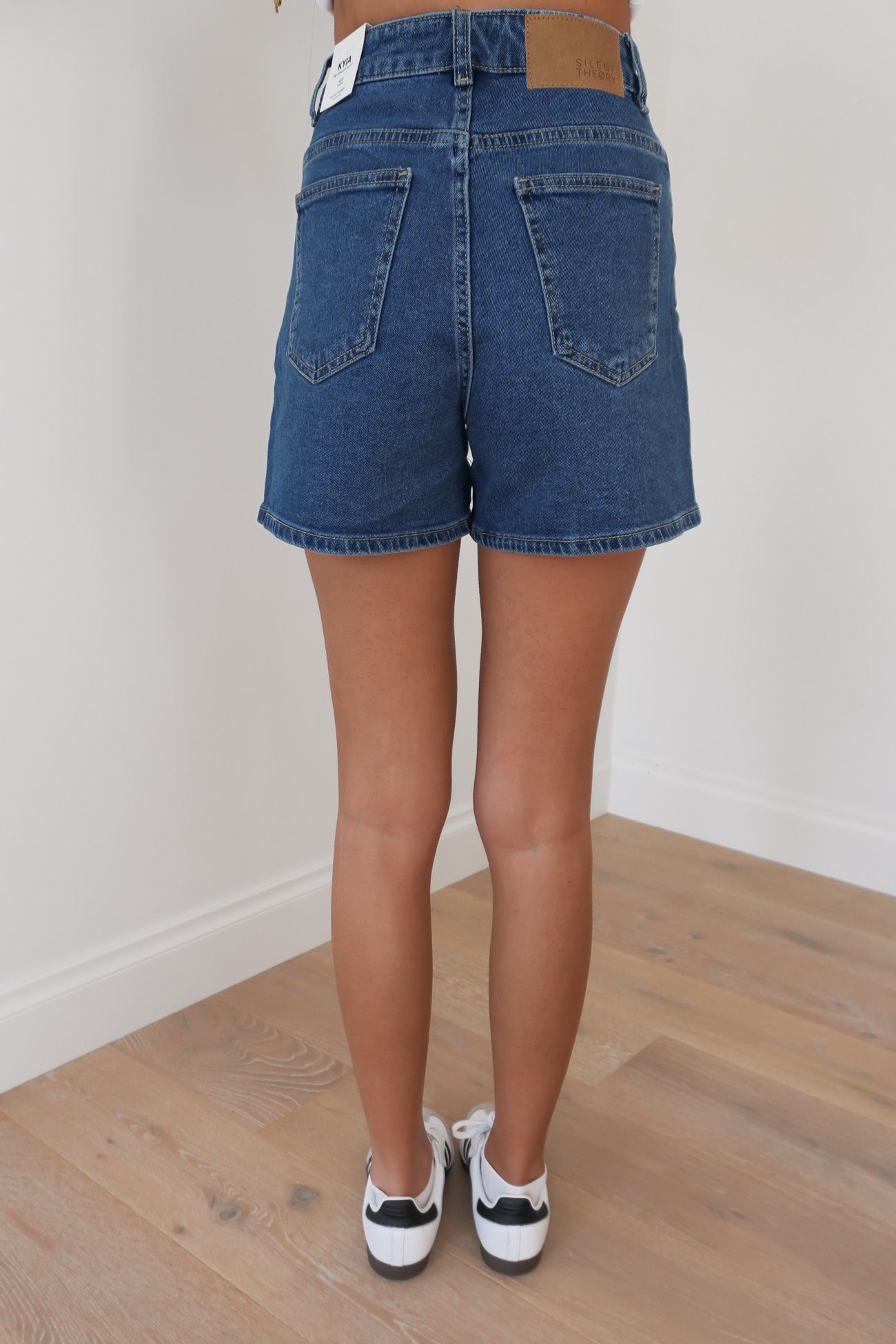 Kyia Comfort Short Mid Blue