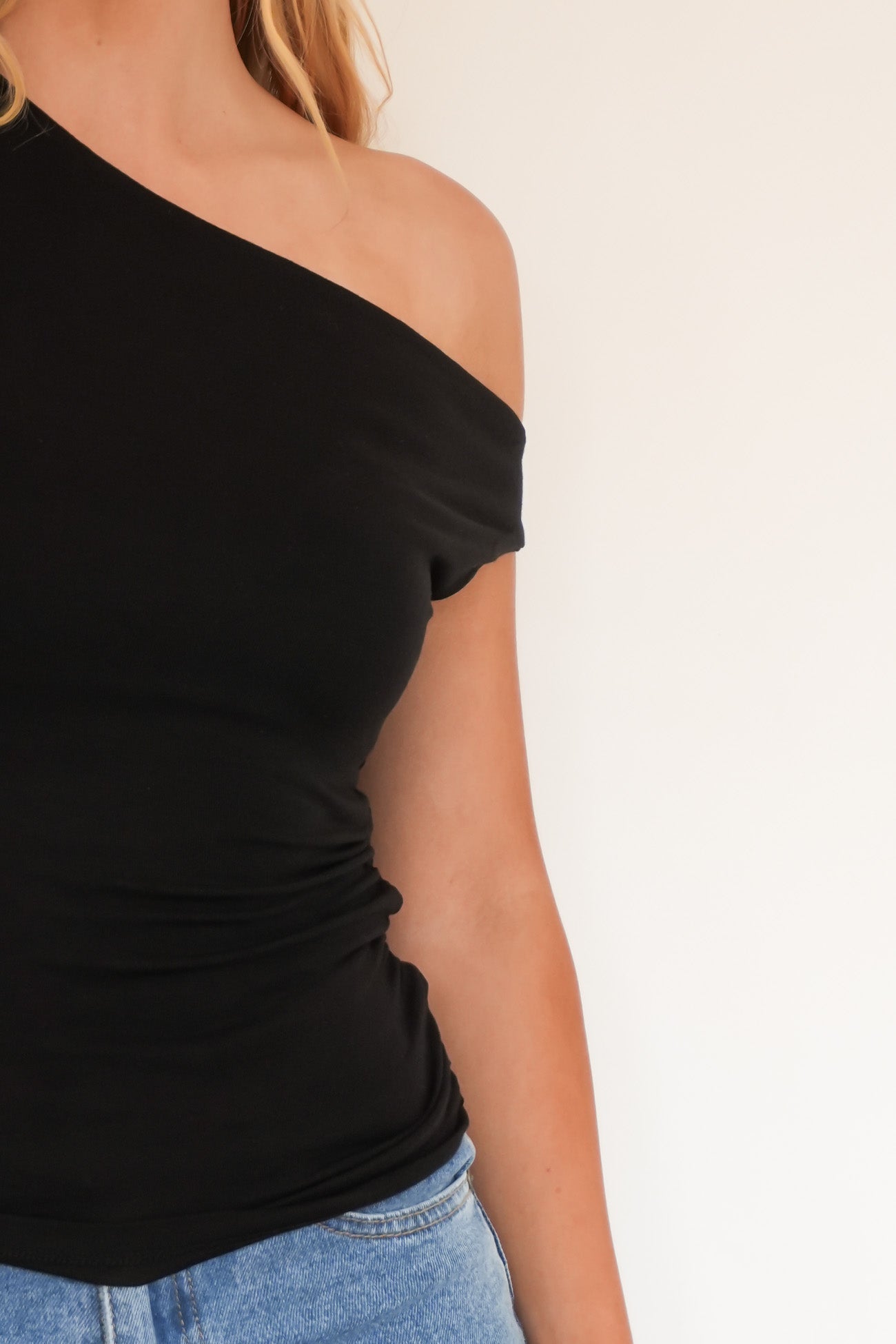 Kylie Off Shoulder Top Black