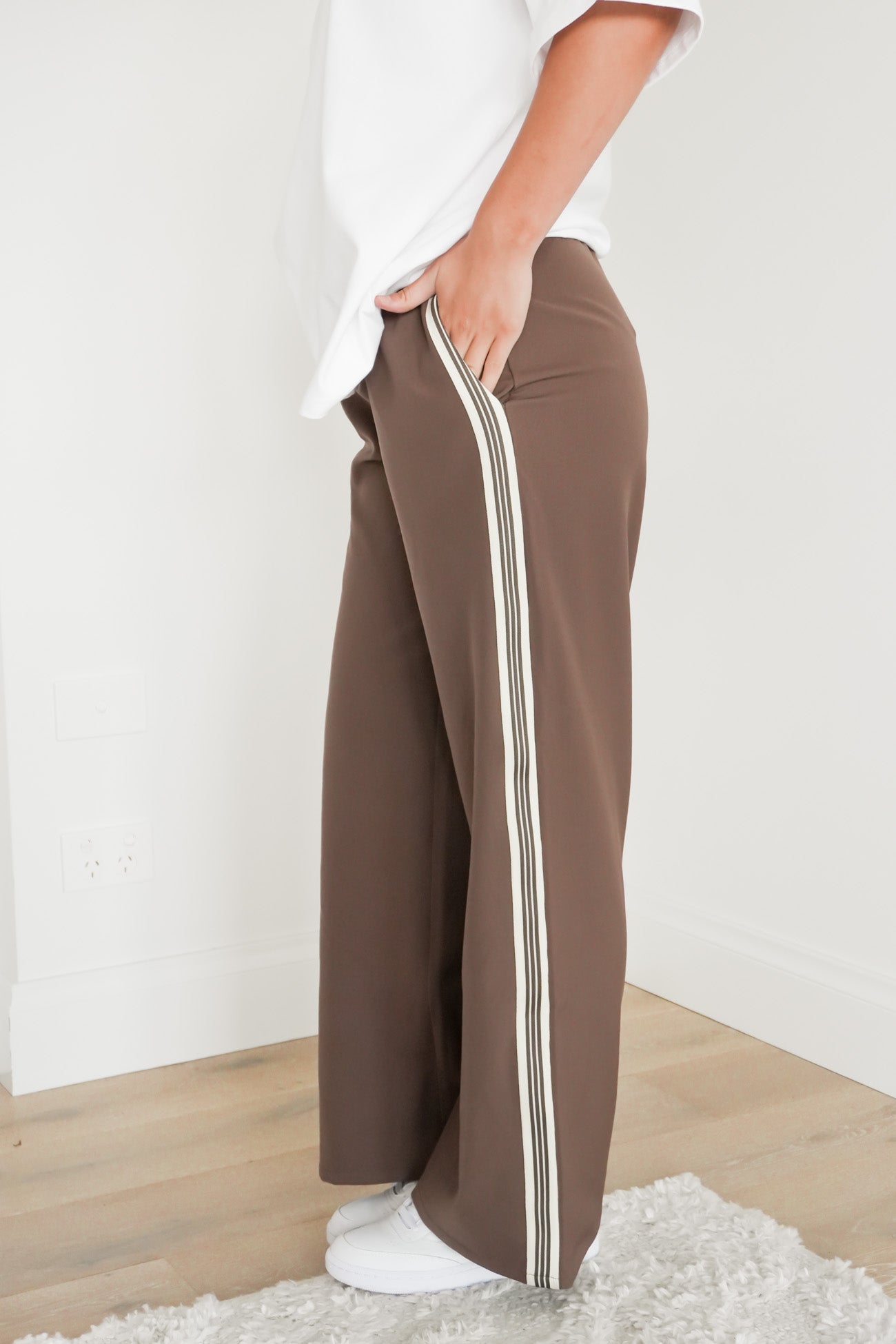 Lina Pant Coffee