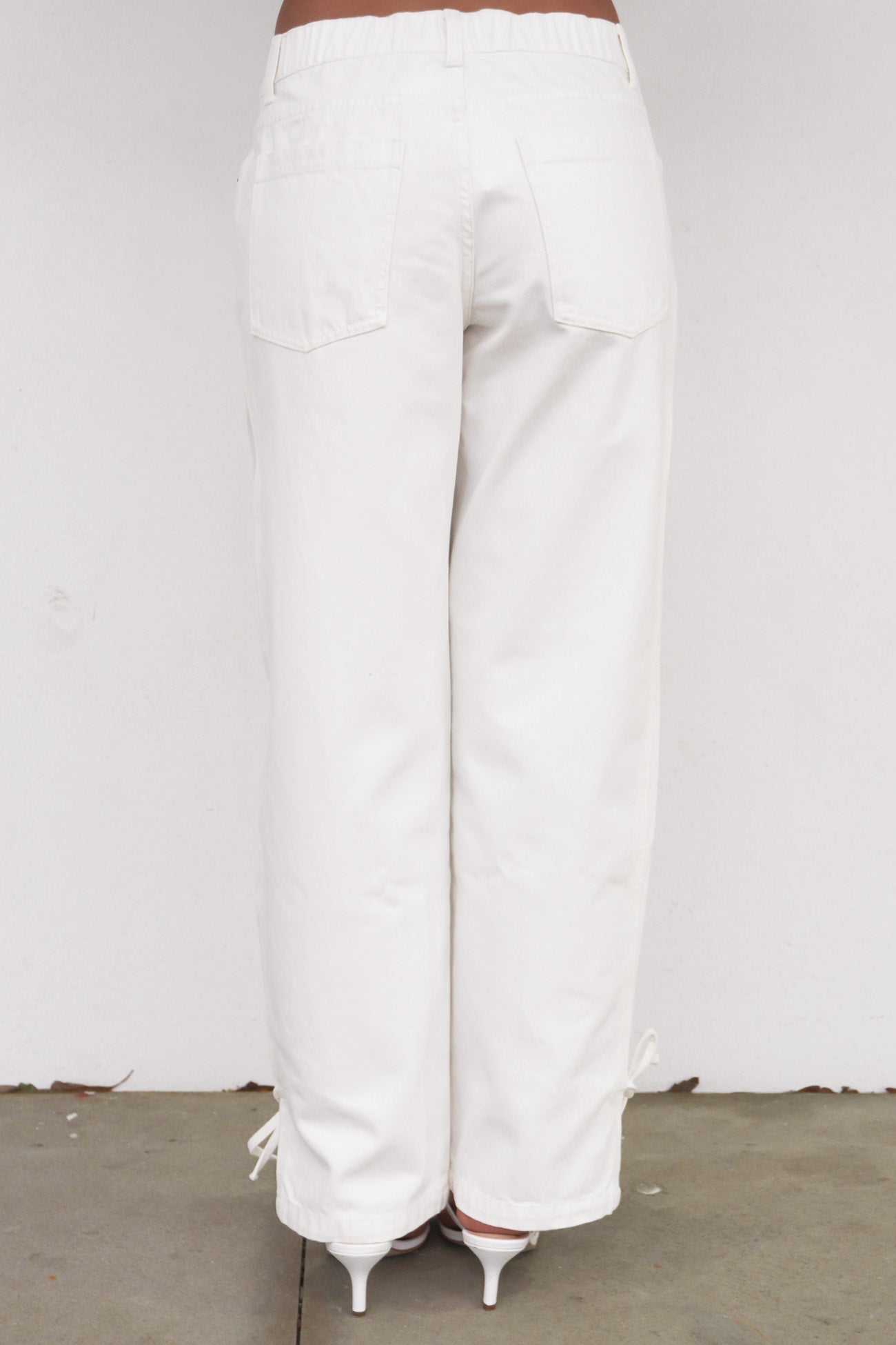 Low Rise Tie Side Jean White