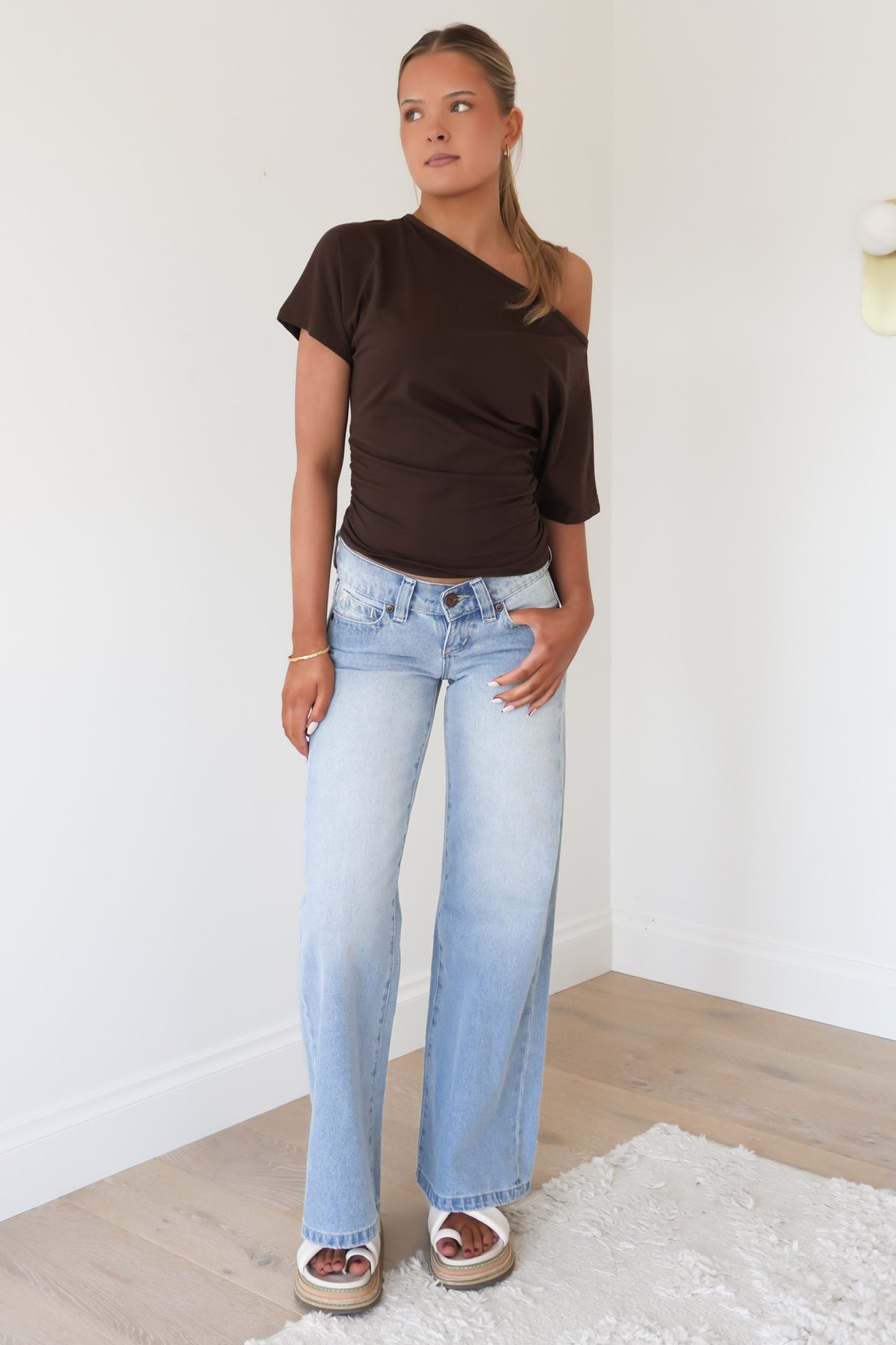 Lune Off Shoulder Top Chocolate