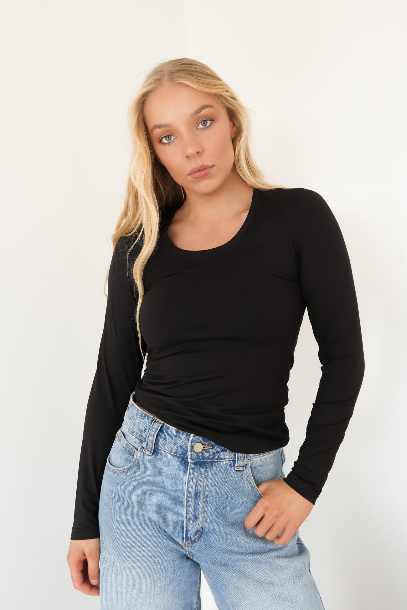 Luxe Basic Long Sleeve Tee Black