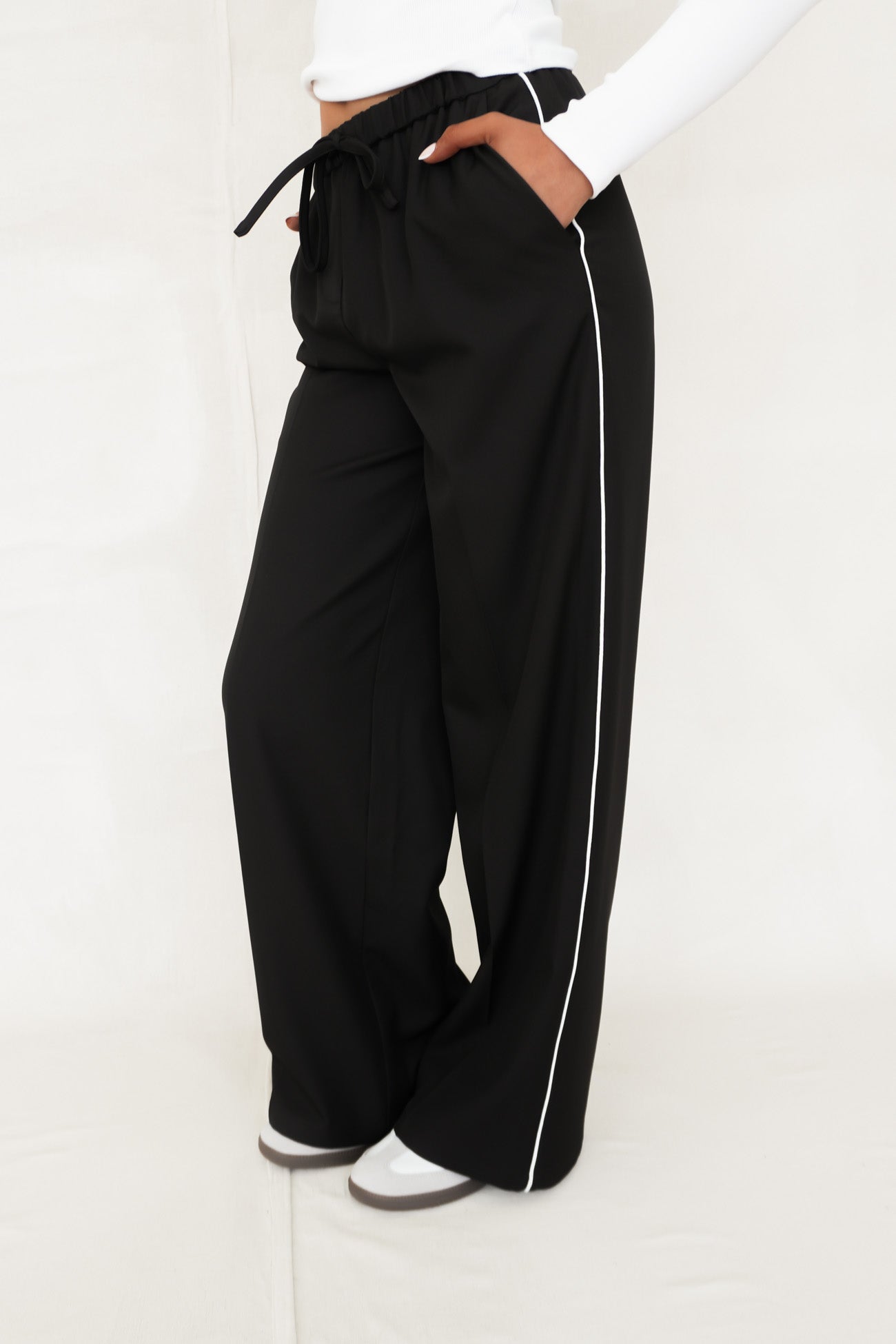 Maddox Piped Pant Black