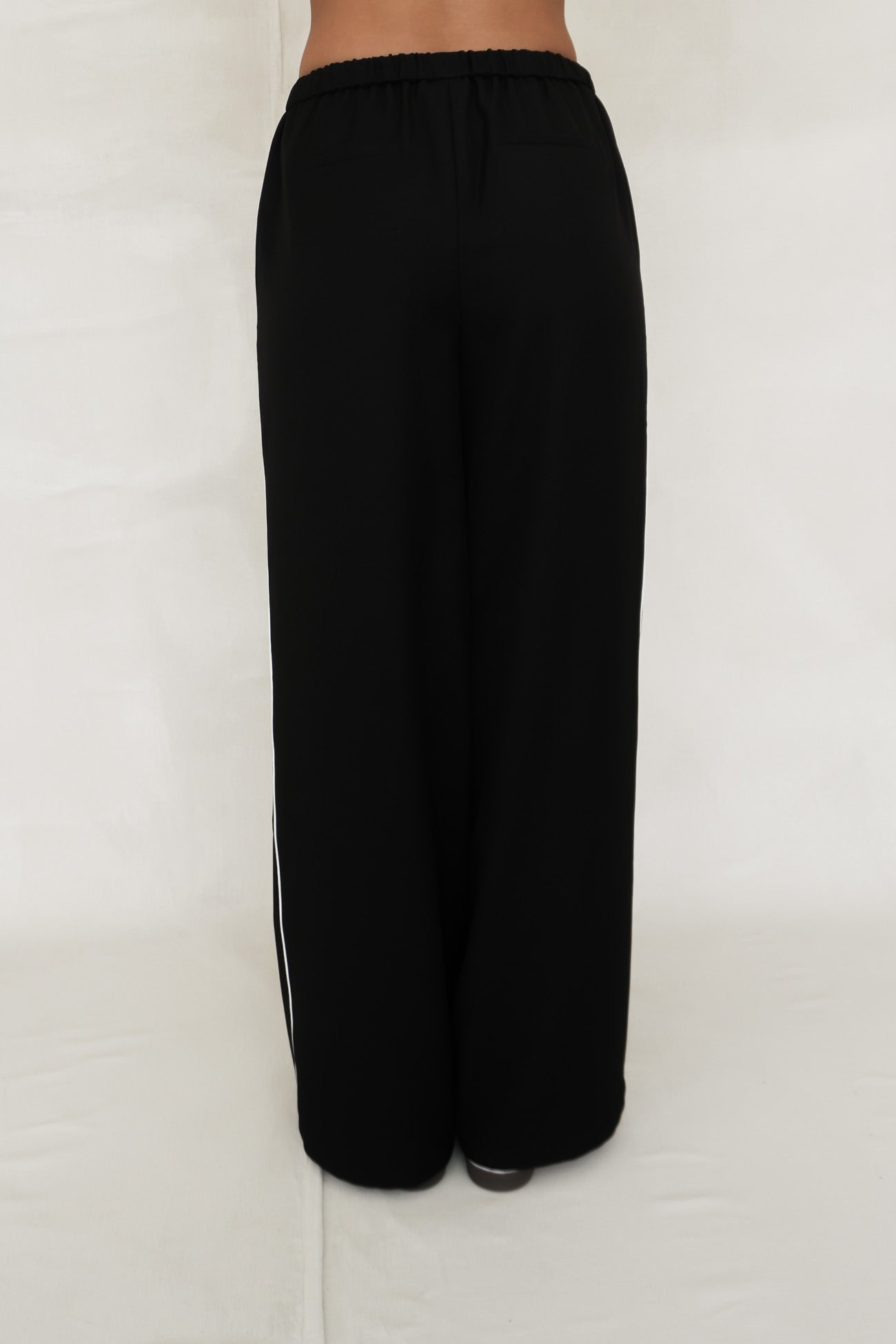 Maddox Piped Pant Black