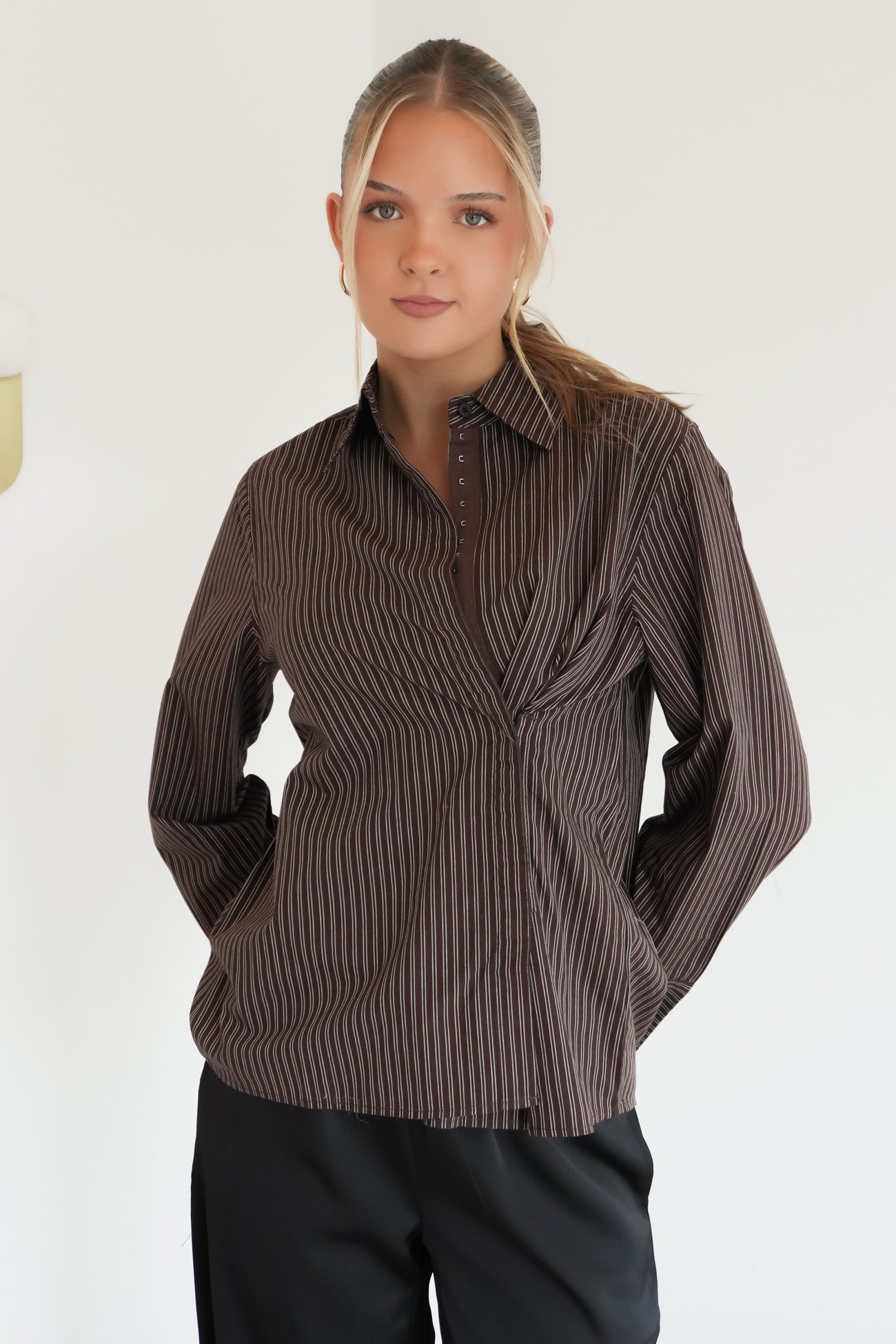 Mara Shirt Chocolate