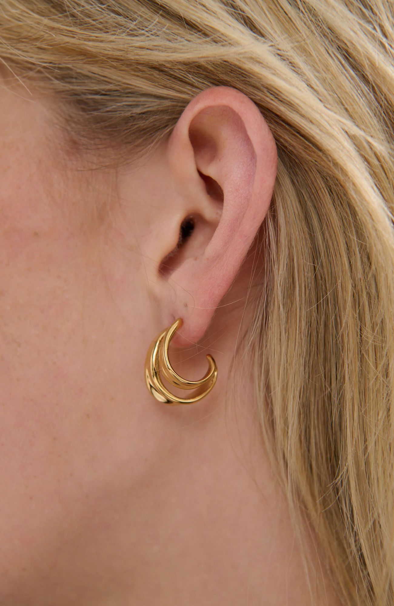 Maris-Earrings-Gold-2